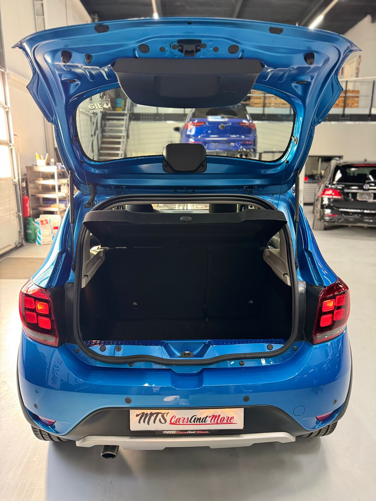 DACIA Sandero TCe 90 Stepway Unlimited 2 Allrad-image-17