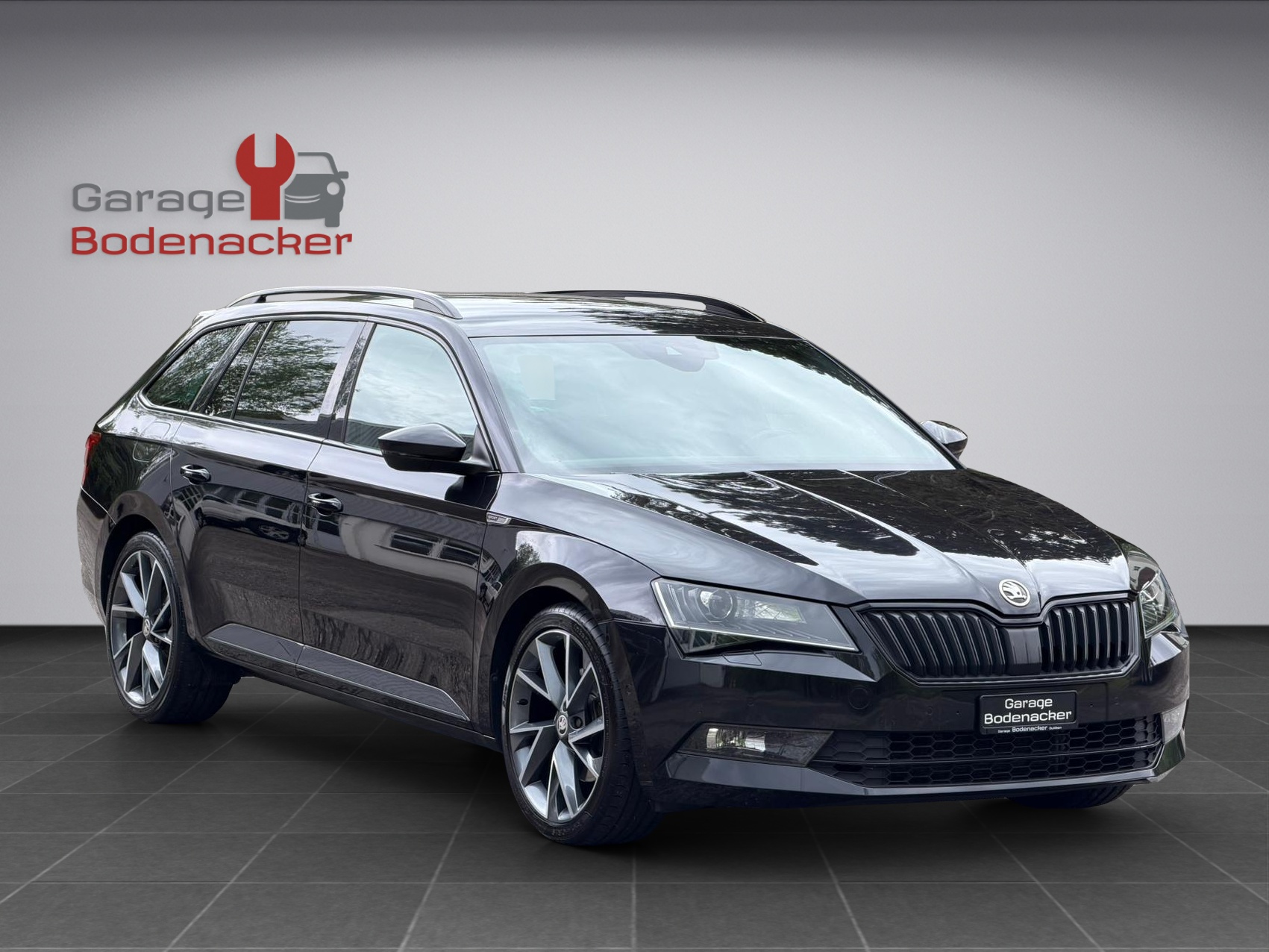 SKODA Superb Combi 2.0 TDi SportLine+ 4x4 DSG-image-6
