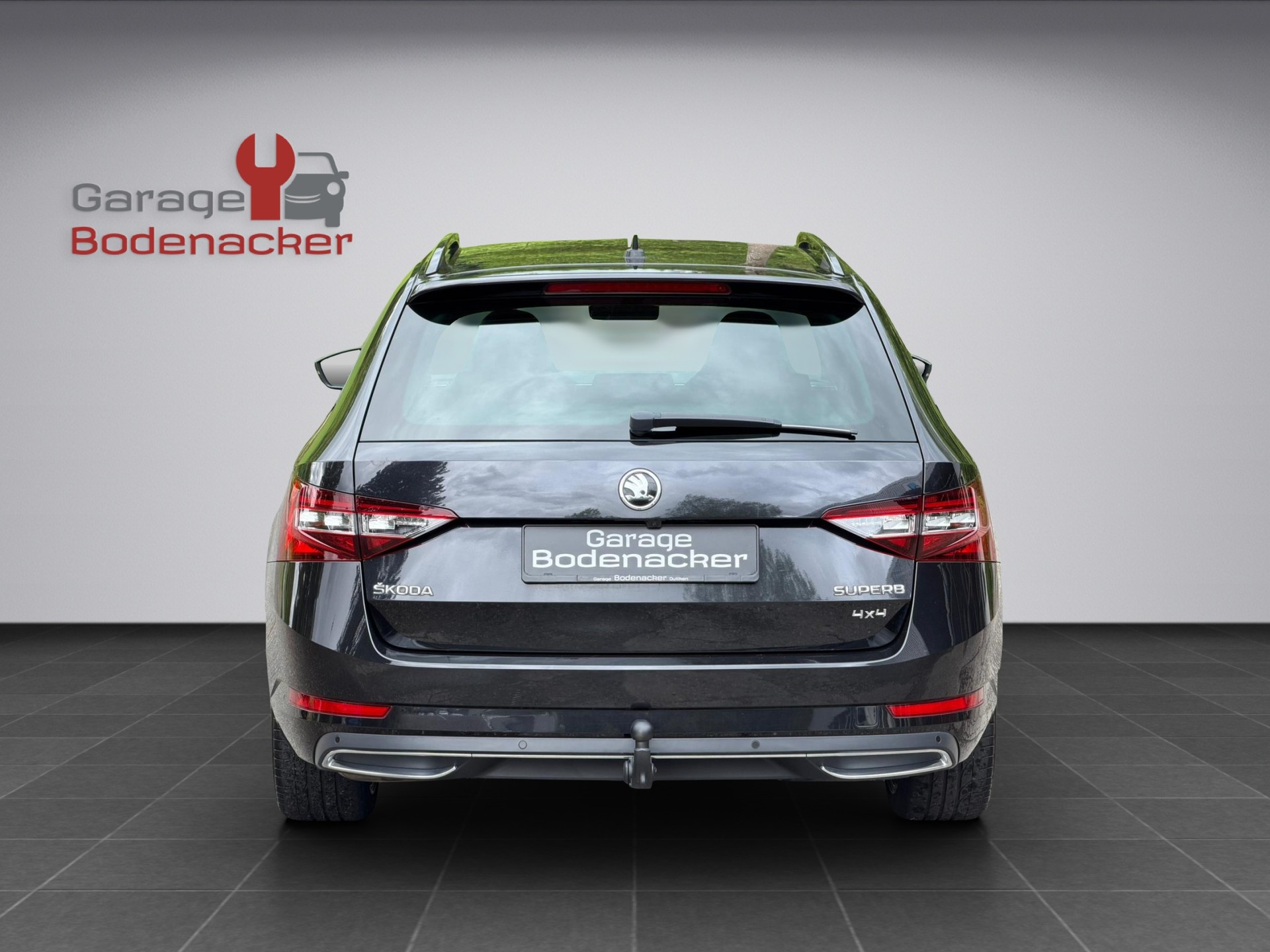 SKODA Superb Combi 2.0 TDi SportLine+ 4x4 DSG-image-16