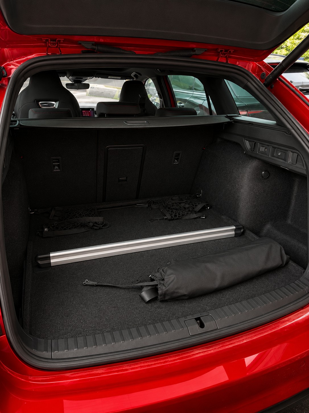 SKODA Octavia Combi 2.0 TSI DSG RS-image-15
