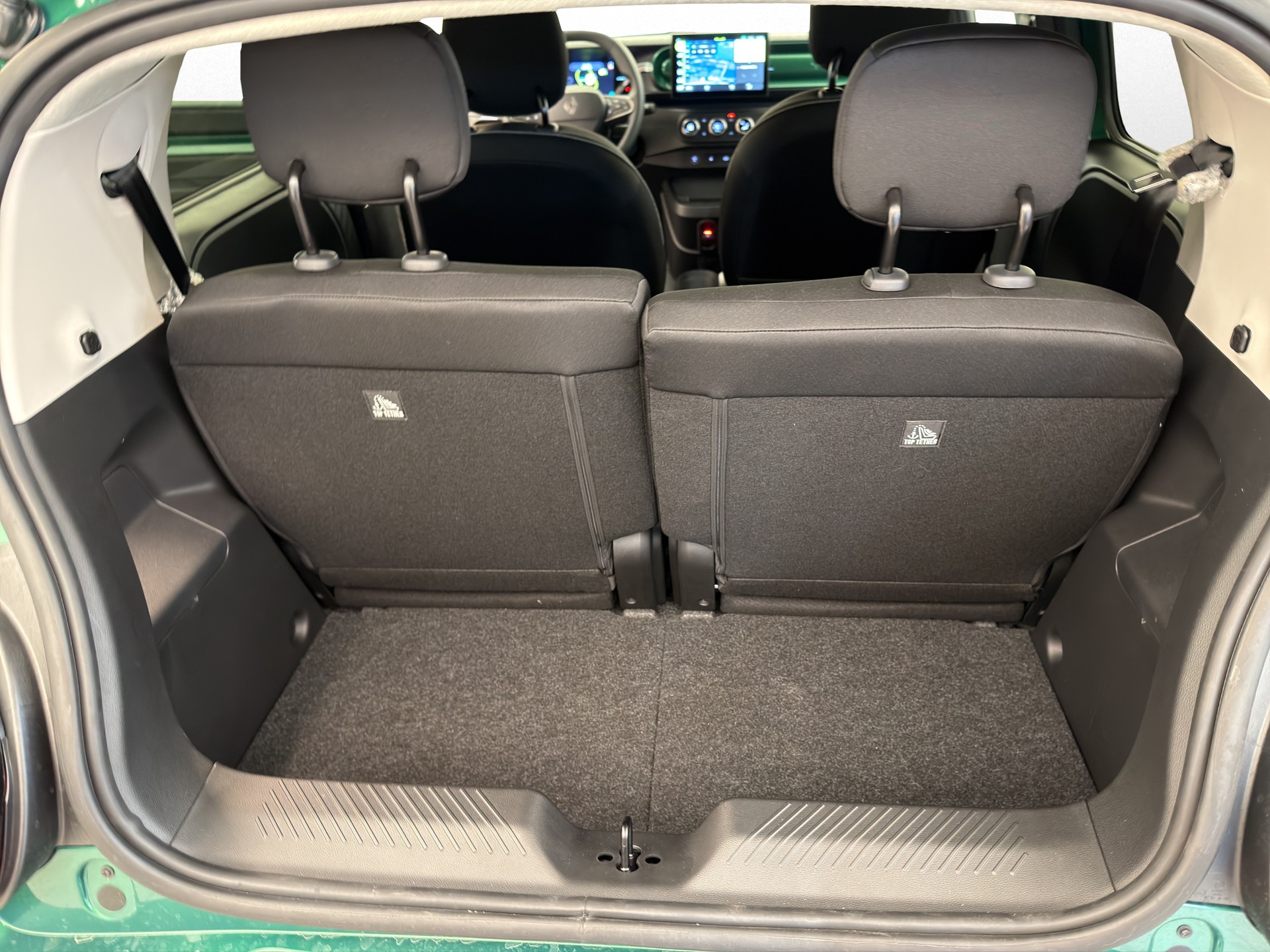 RENAULT Twingo E-Tech Urban Range techno-image-13