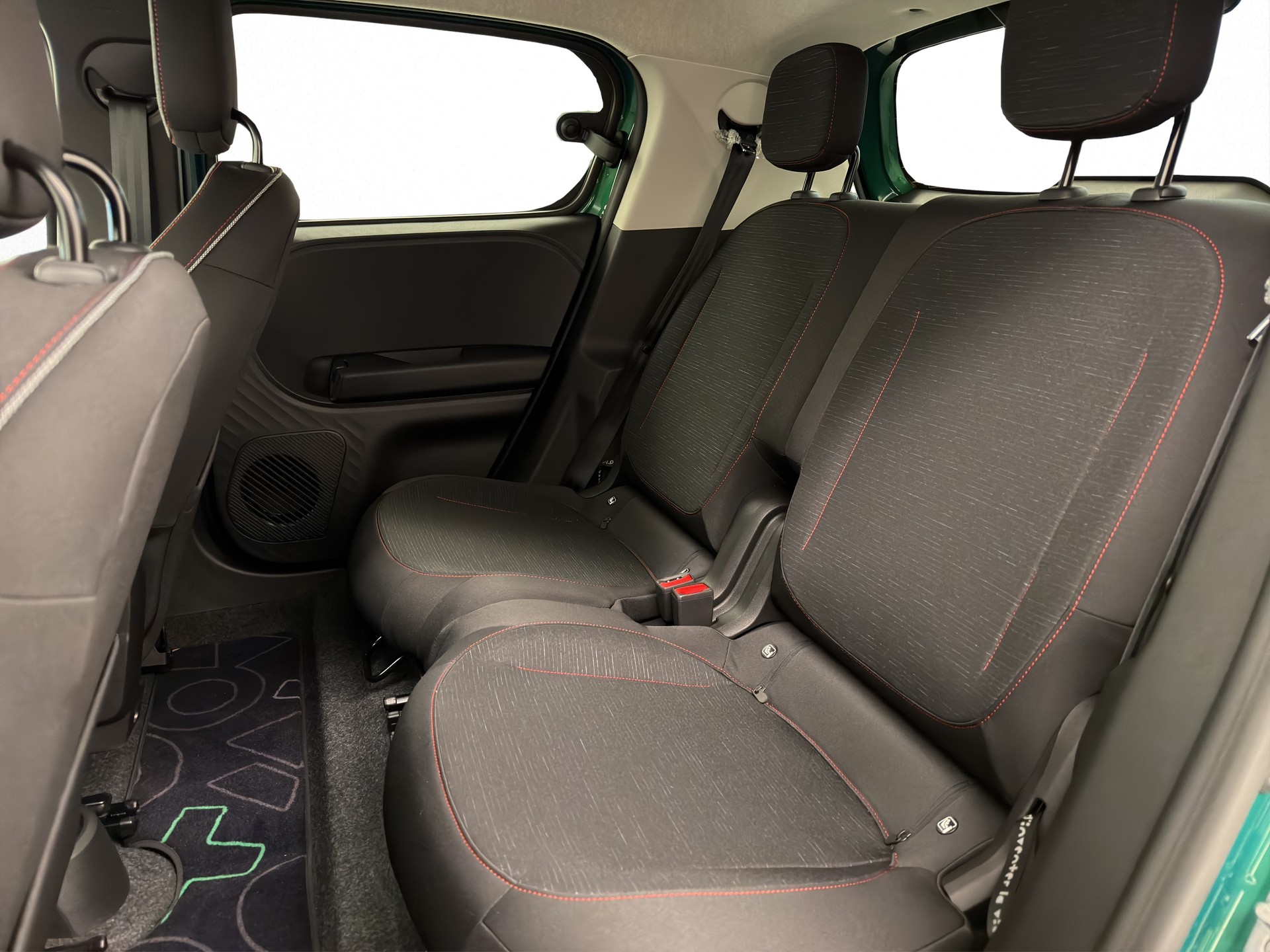RENAULT Twingo E-Tech Urban Range techno-image-12