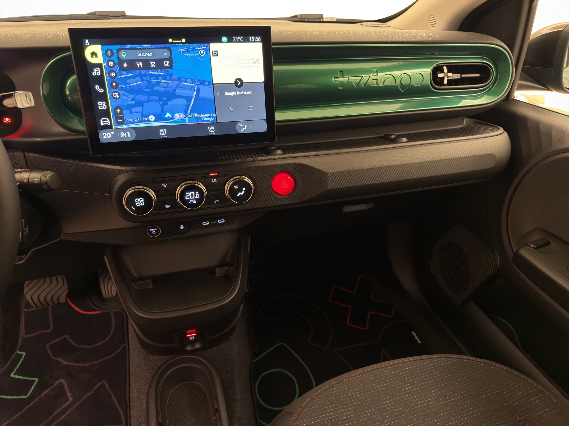 RENAULT Twingo E-Tech Urban Range techno-image-10