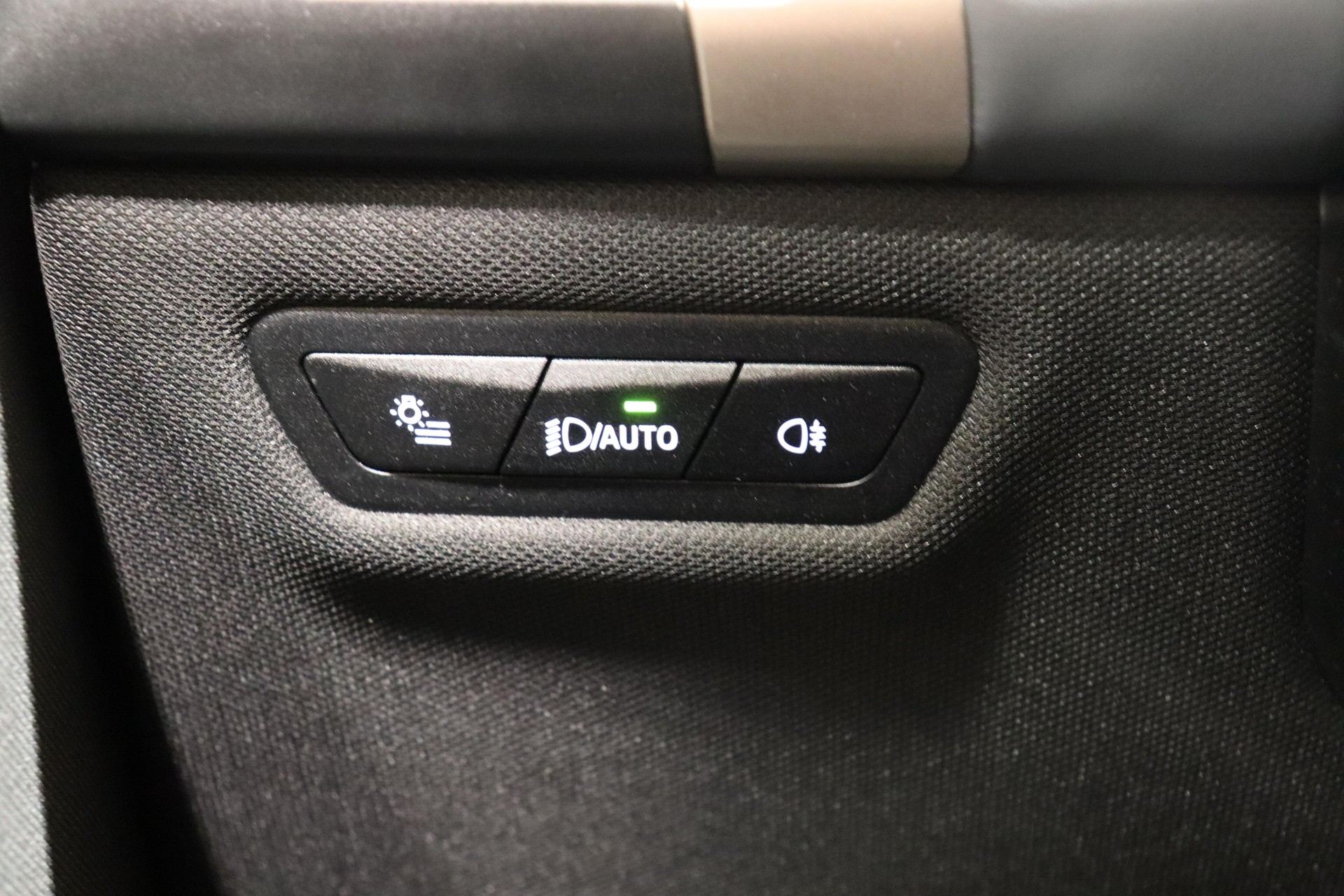 BMW iX xDrive50-image-22