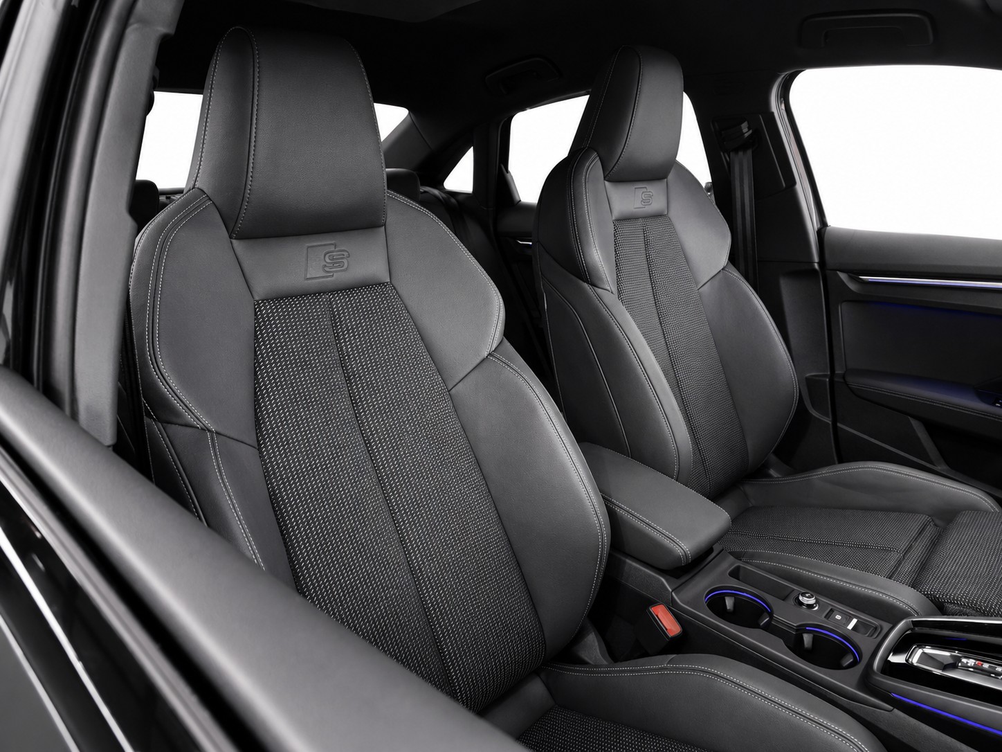 AUDI S3 Limousine TFSI quattro S-tronic * Facelift * SONOS * Garantie *-image-11