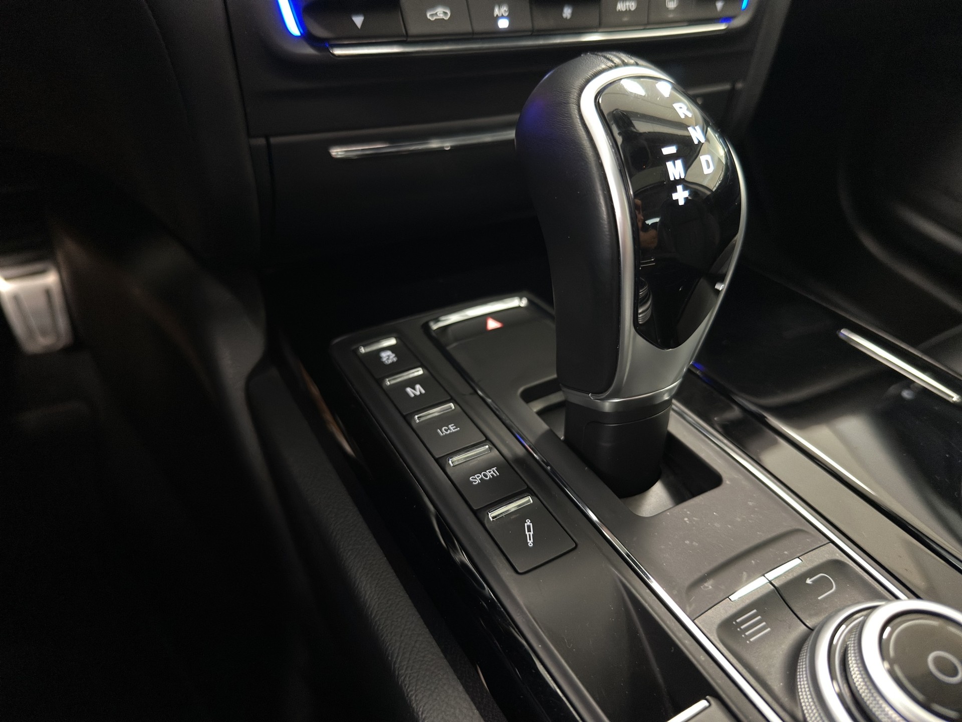MASERATI Ghibli S Q4 3.0 V6 Automatica-image-26
