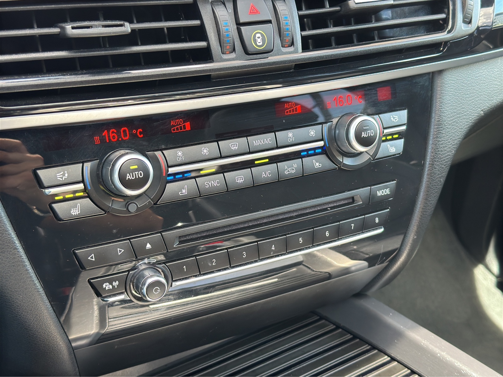 BMW X5 xDrive 40e iPerformance Steptronic-image-9