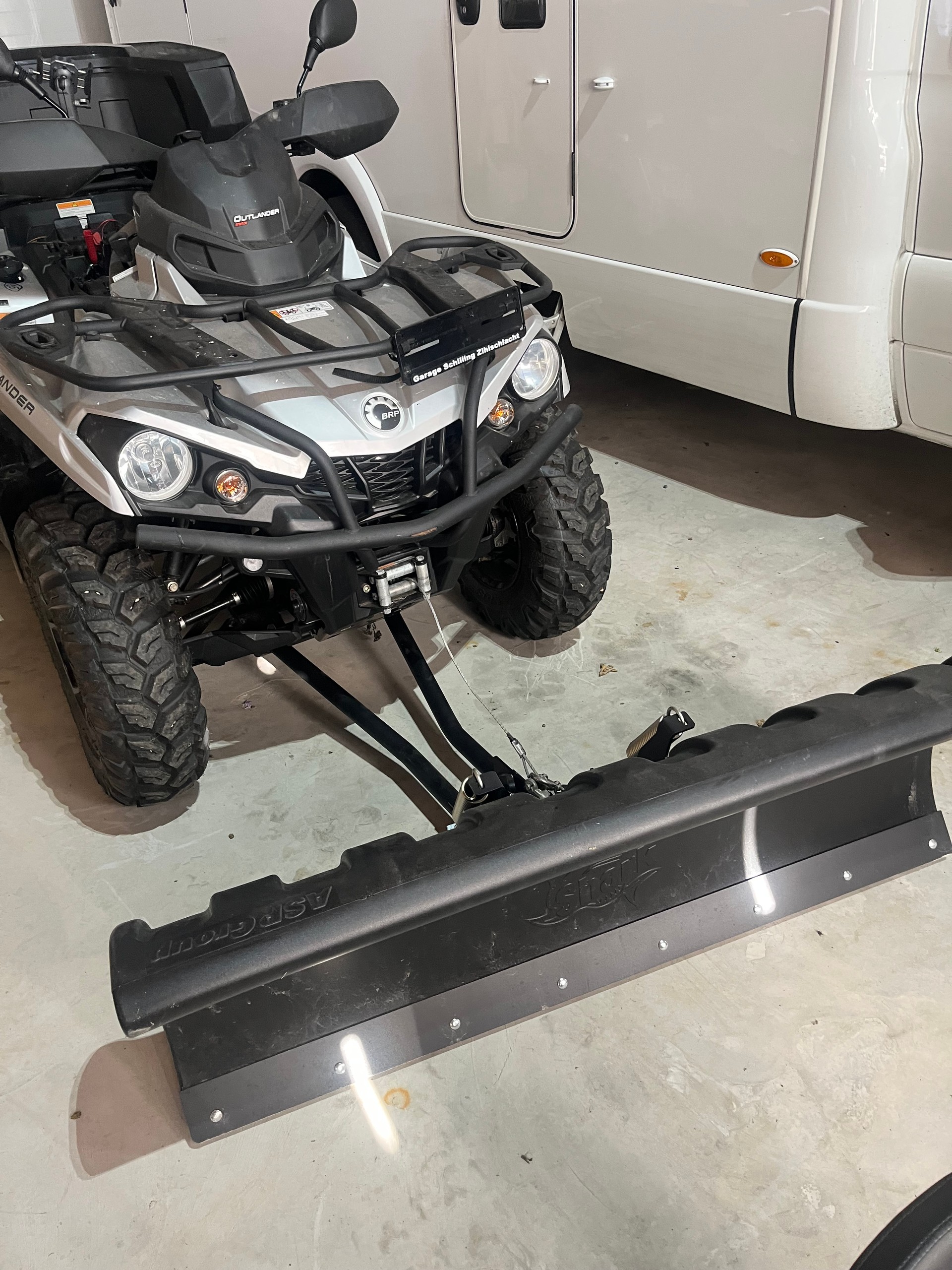 CAN-AM Outlander 570 Pro T3B 4x4-image-4