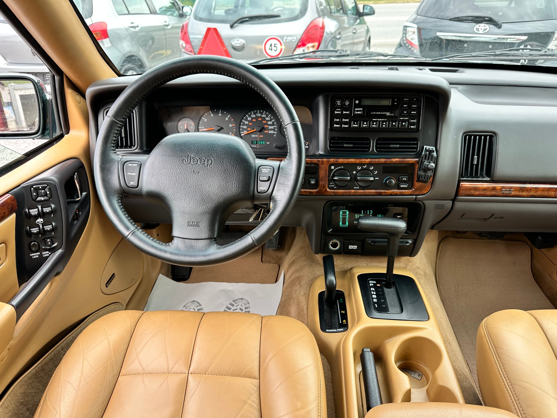 JEEP Grand Cherokee 5.2 Limited Automatic-image-11