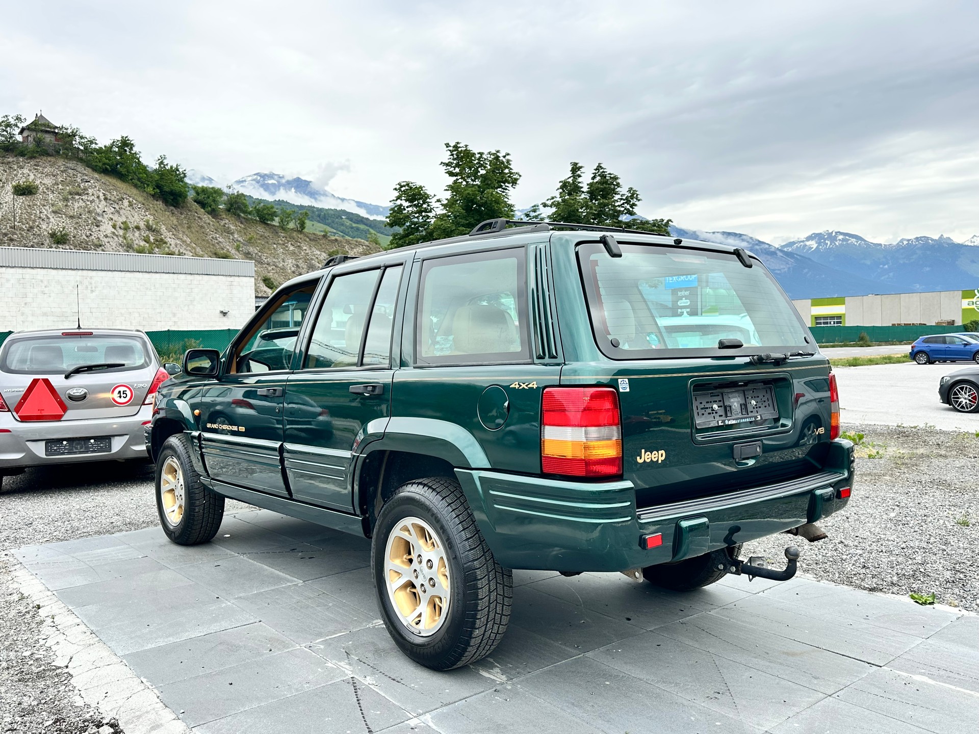 JEEP Grand Cherokee 5.2 Limited Automatic-image-4