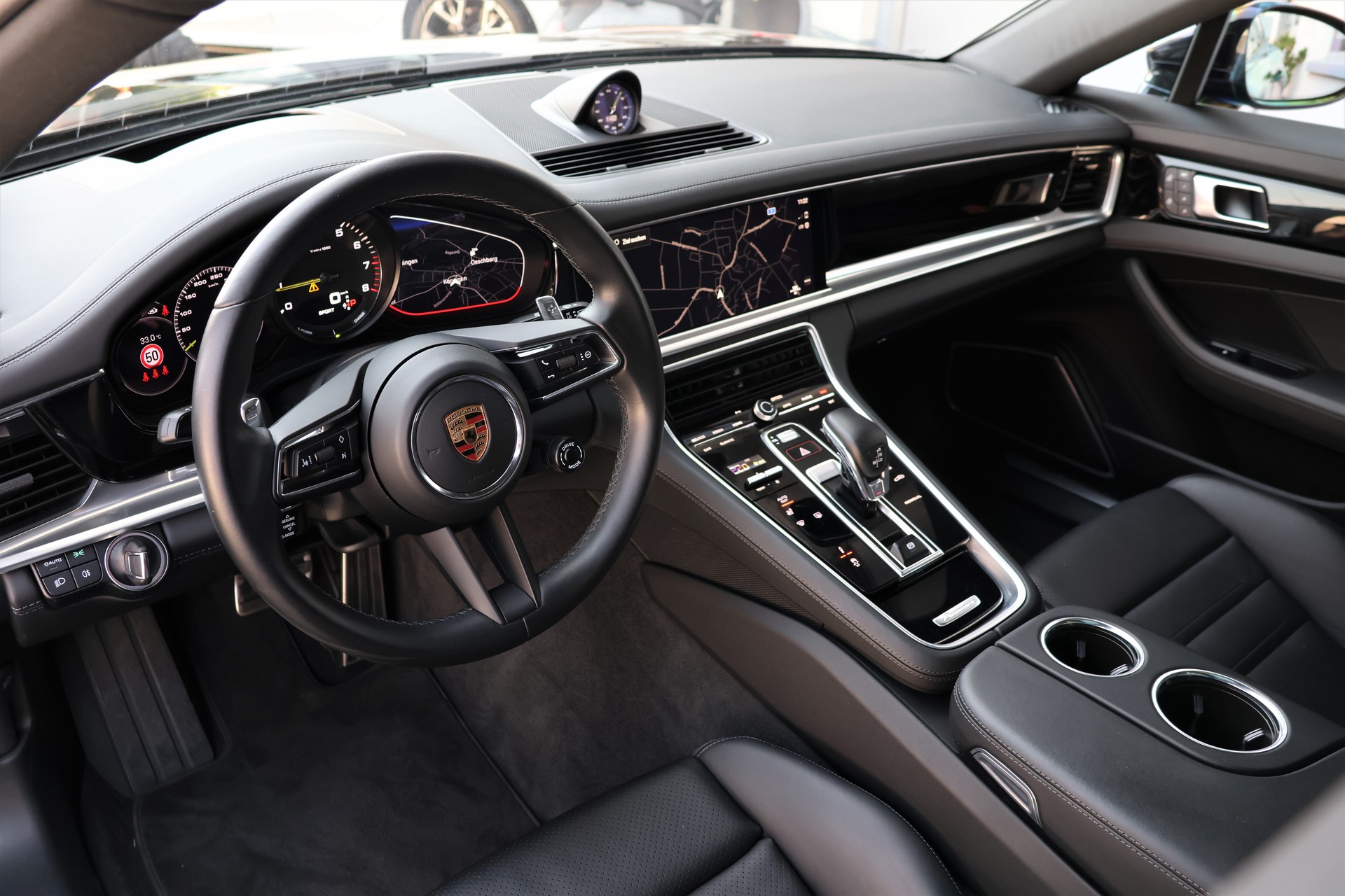 PORSCHE Panamera 4S E-Hybrid Sport Turismo PDK (CH) "2+2y Approved"-image-9