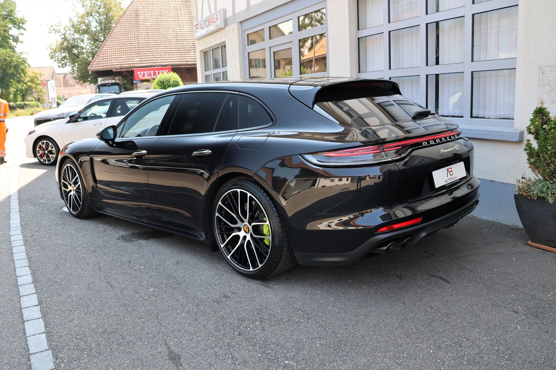 PORSCHE Panamera 4S E-Hybrid Sport Turismo PDK (CH) "2+2y Approved"-image-6