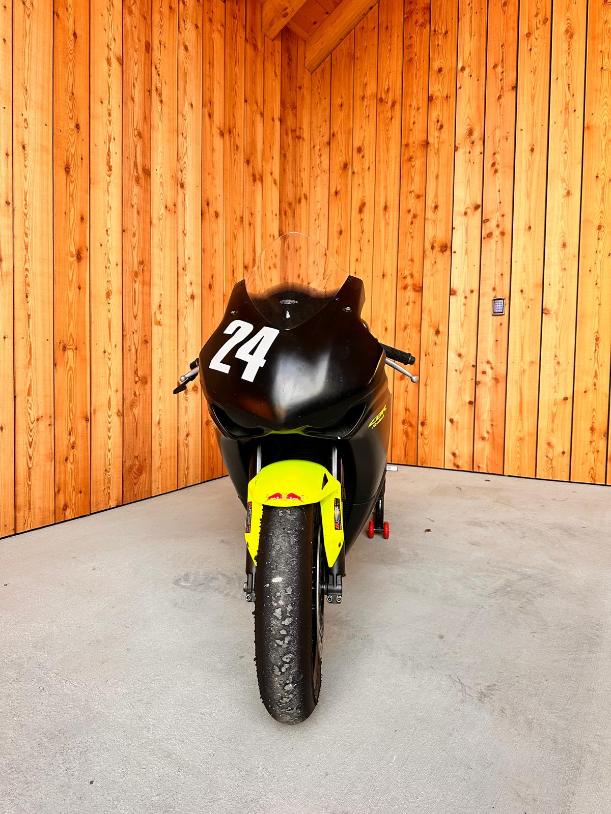 HONDA CBR 1000 RR Fireblade-image-4