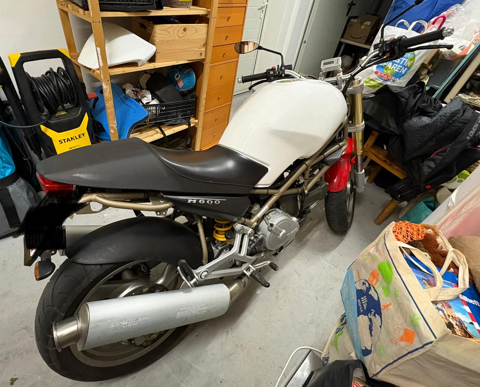 DUCATI Monster 600-image-3