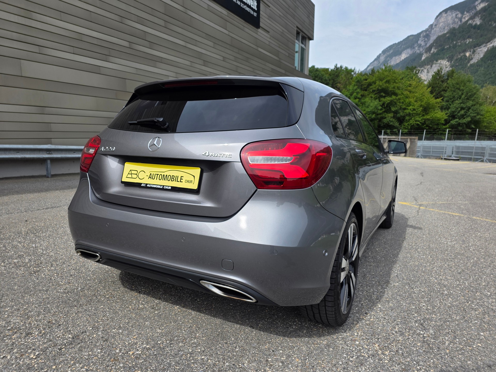MERCEDES-BENZ A 220 4Matic 7G-DCT-image-11