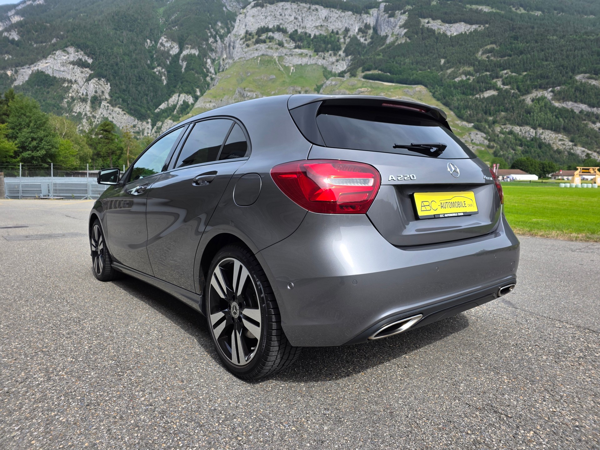 MERCEDES-BENZ A 220 4Matic 7G-DCT-image-14