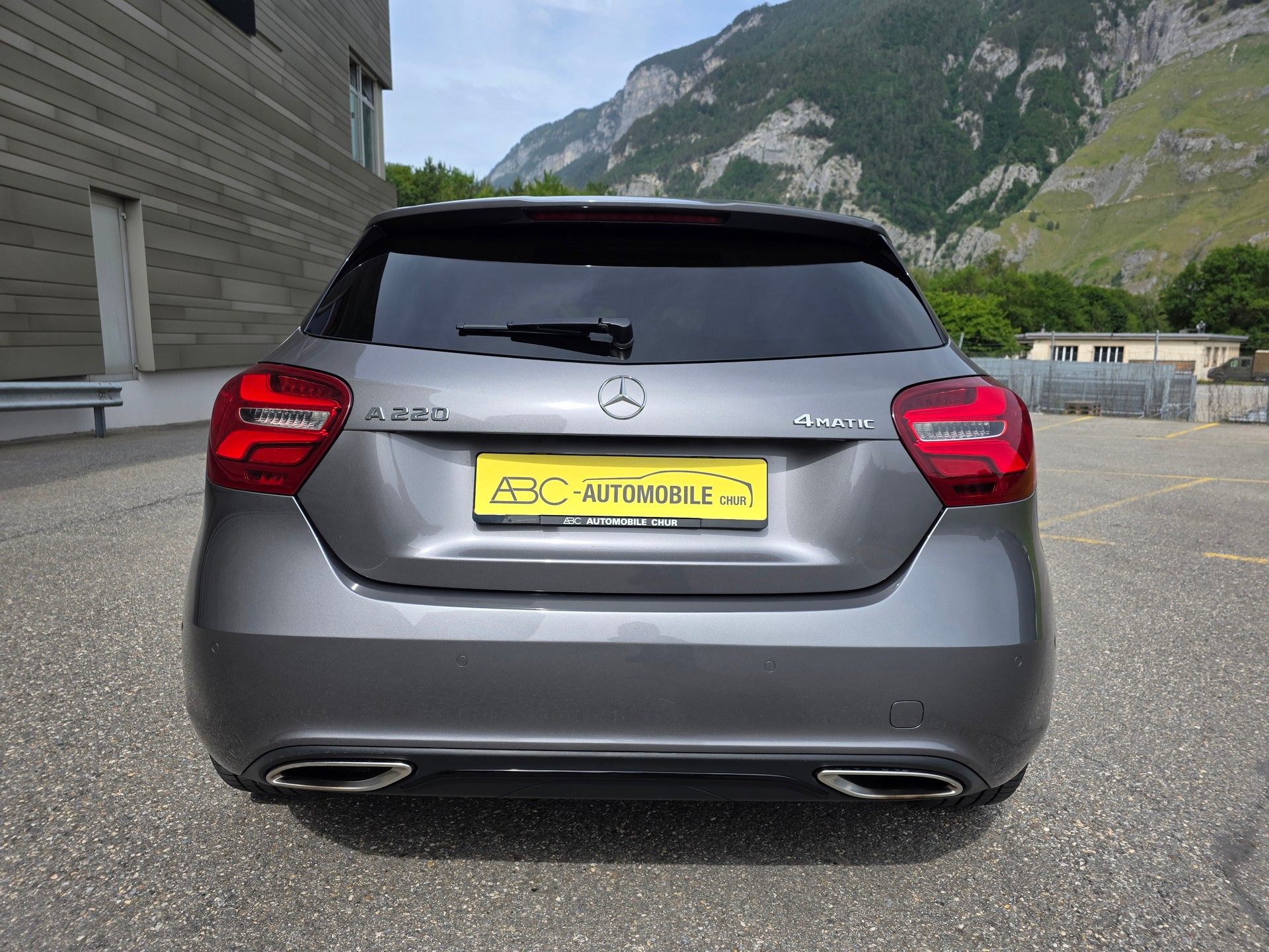 MERCEDES-BENZ A 220 4Matic 7G-DCT-image-12