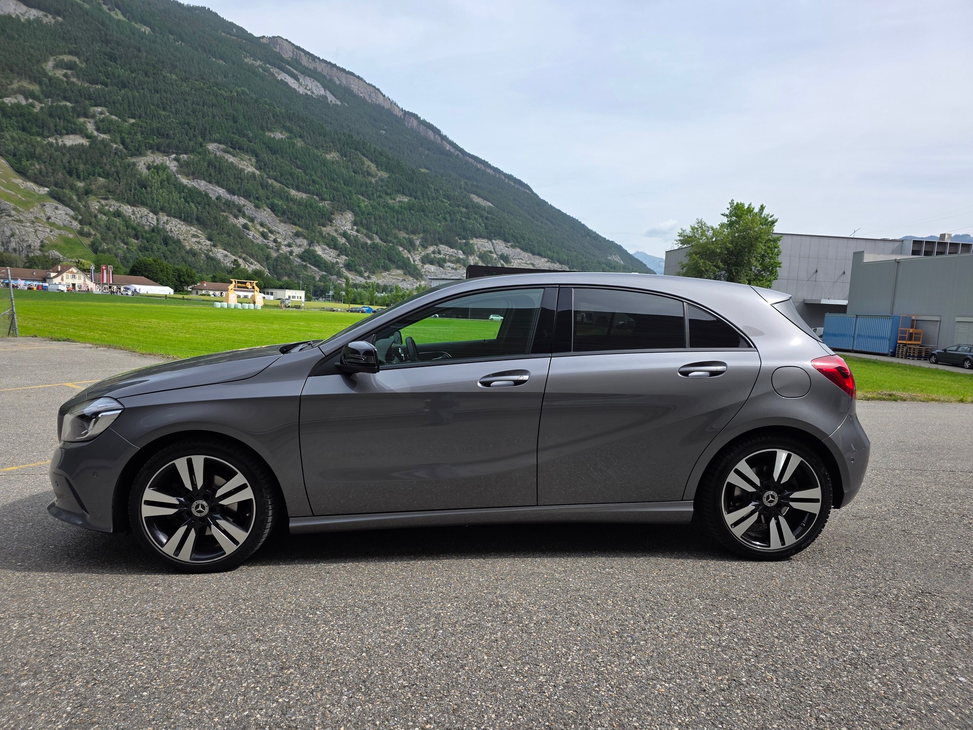 MERCEDES-BENZ A 220 4Matic 7G-DCT-image-16