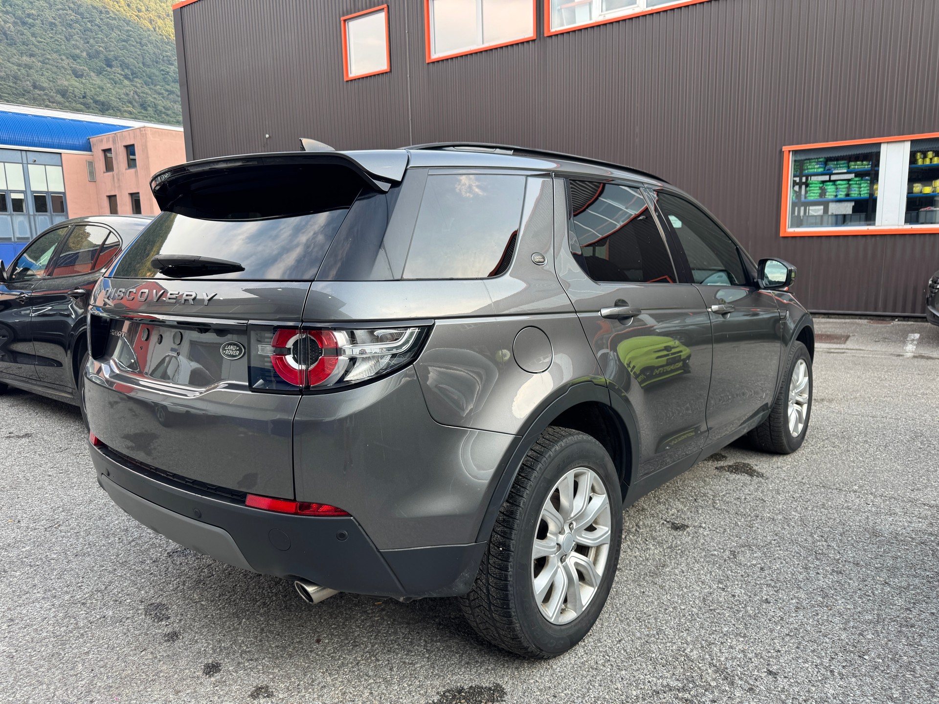 LAND ROVER Sport-image-2