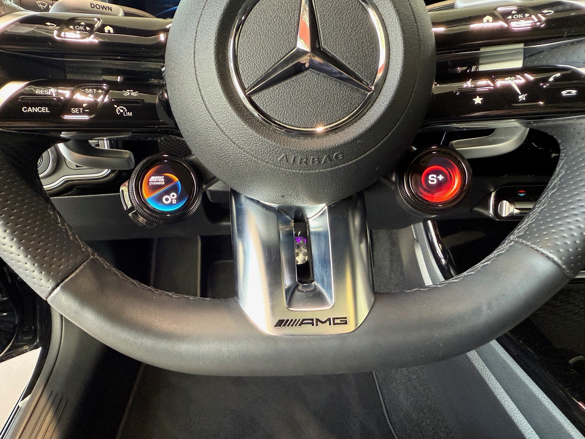 MERCEDES-BENZ A AMG 35 4Matic 8G-DCT-image-20
