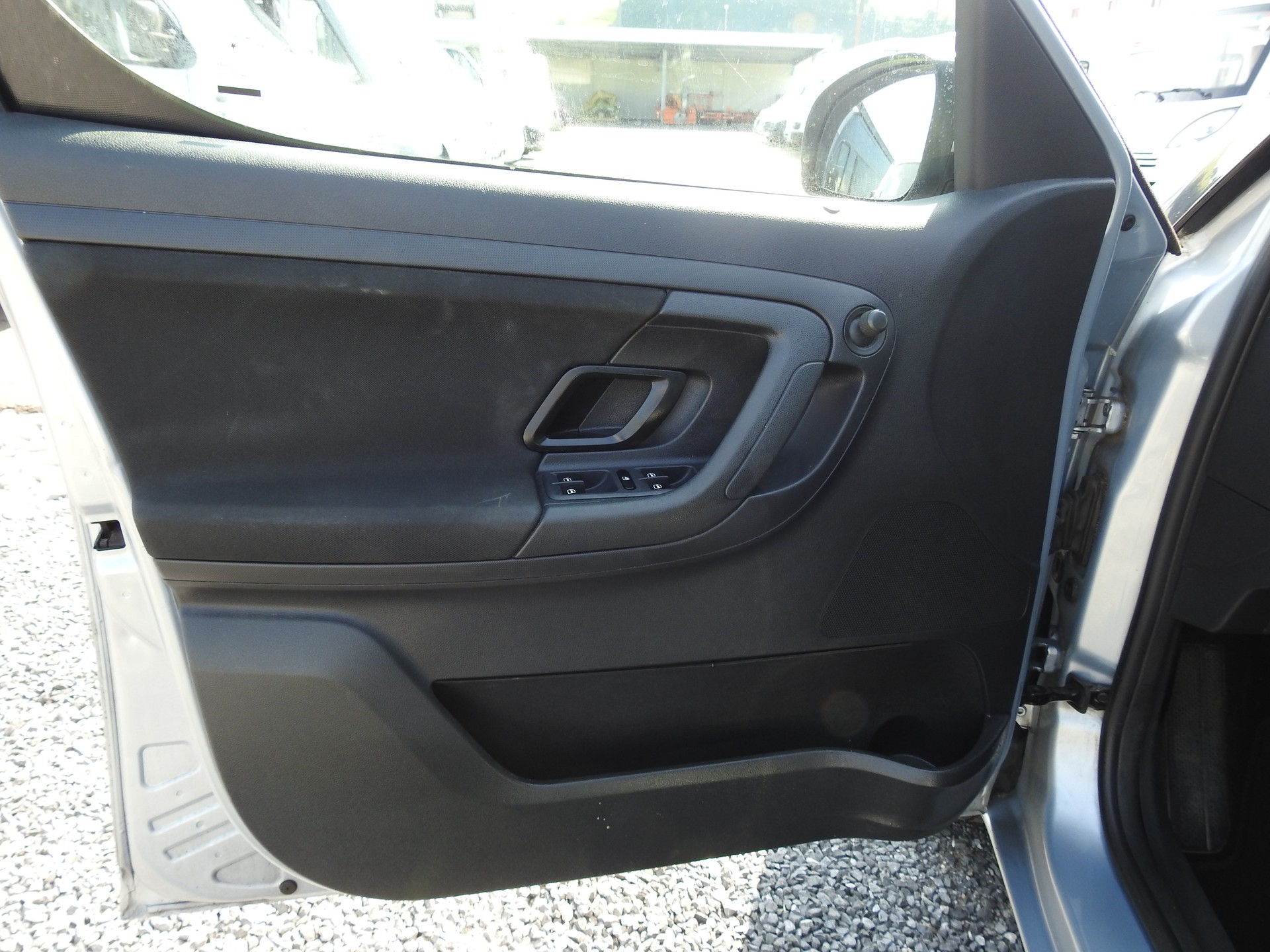 SKODA Roomster 1.2 TSI Family-image-10