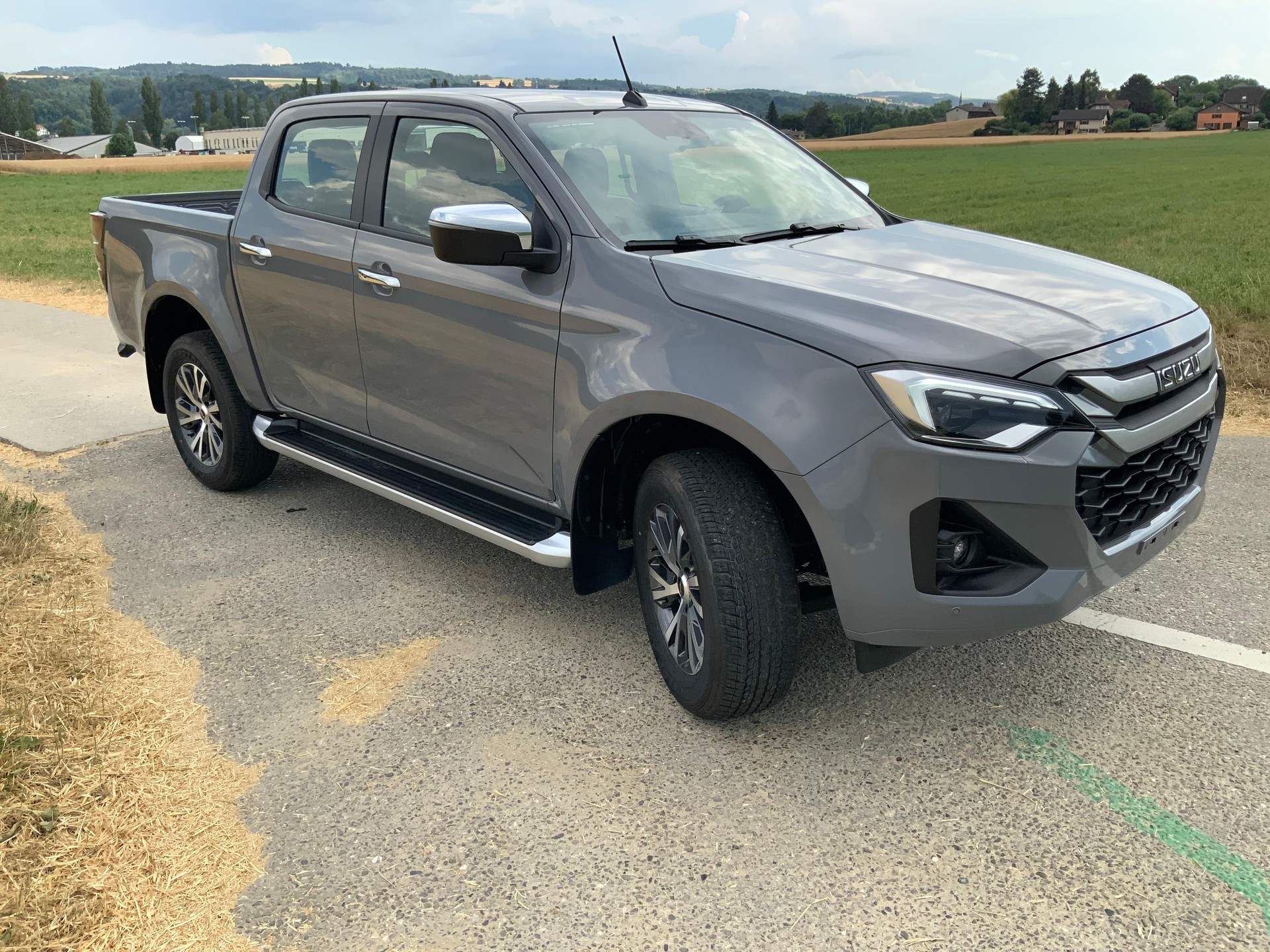 ISUZU D-Max Crew Pick-up 1.9 DDi F+ 4x4-showroom-element-2