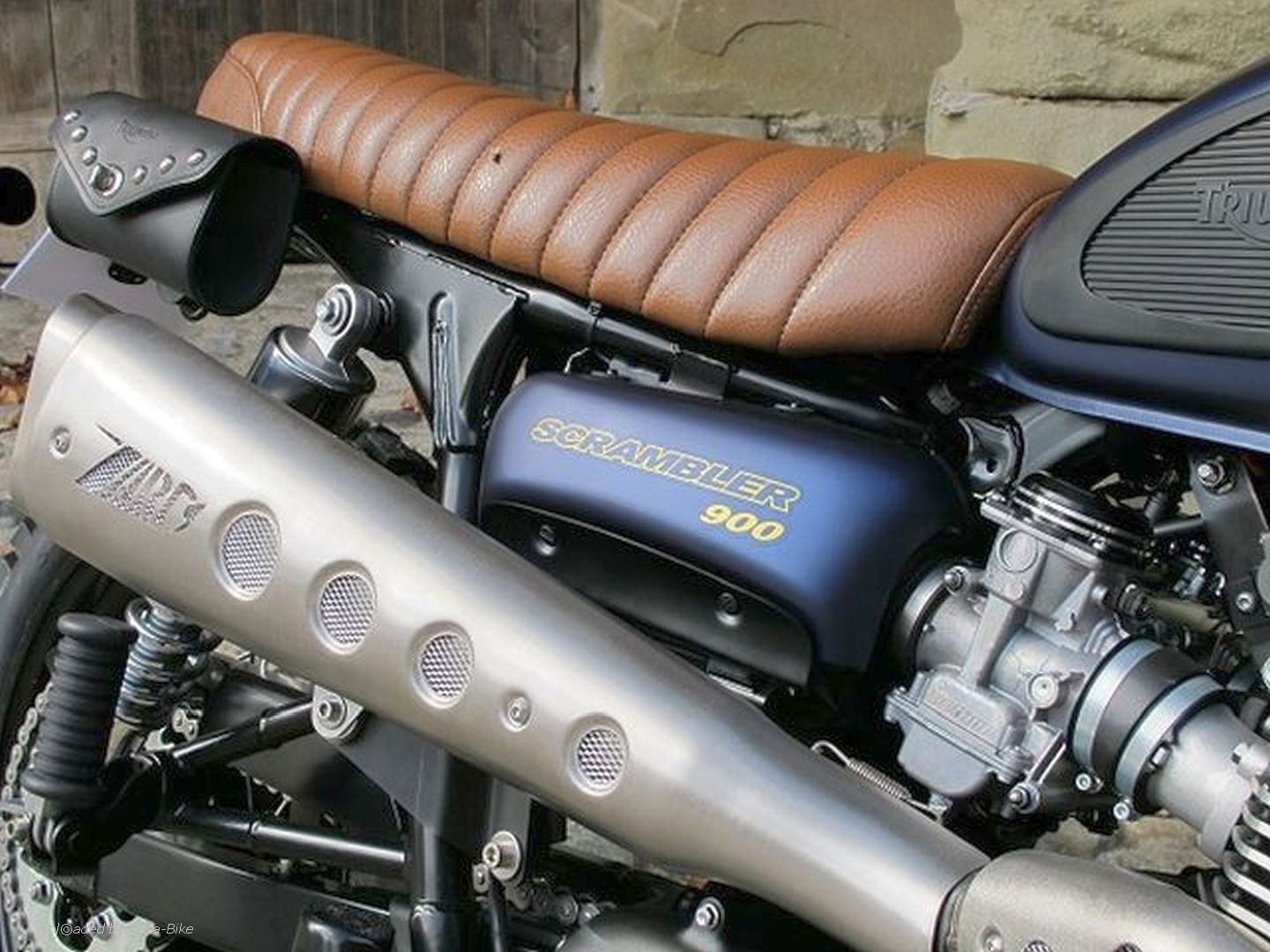TRIUMPH SCRAMBLER-image-1