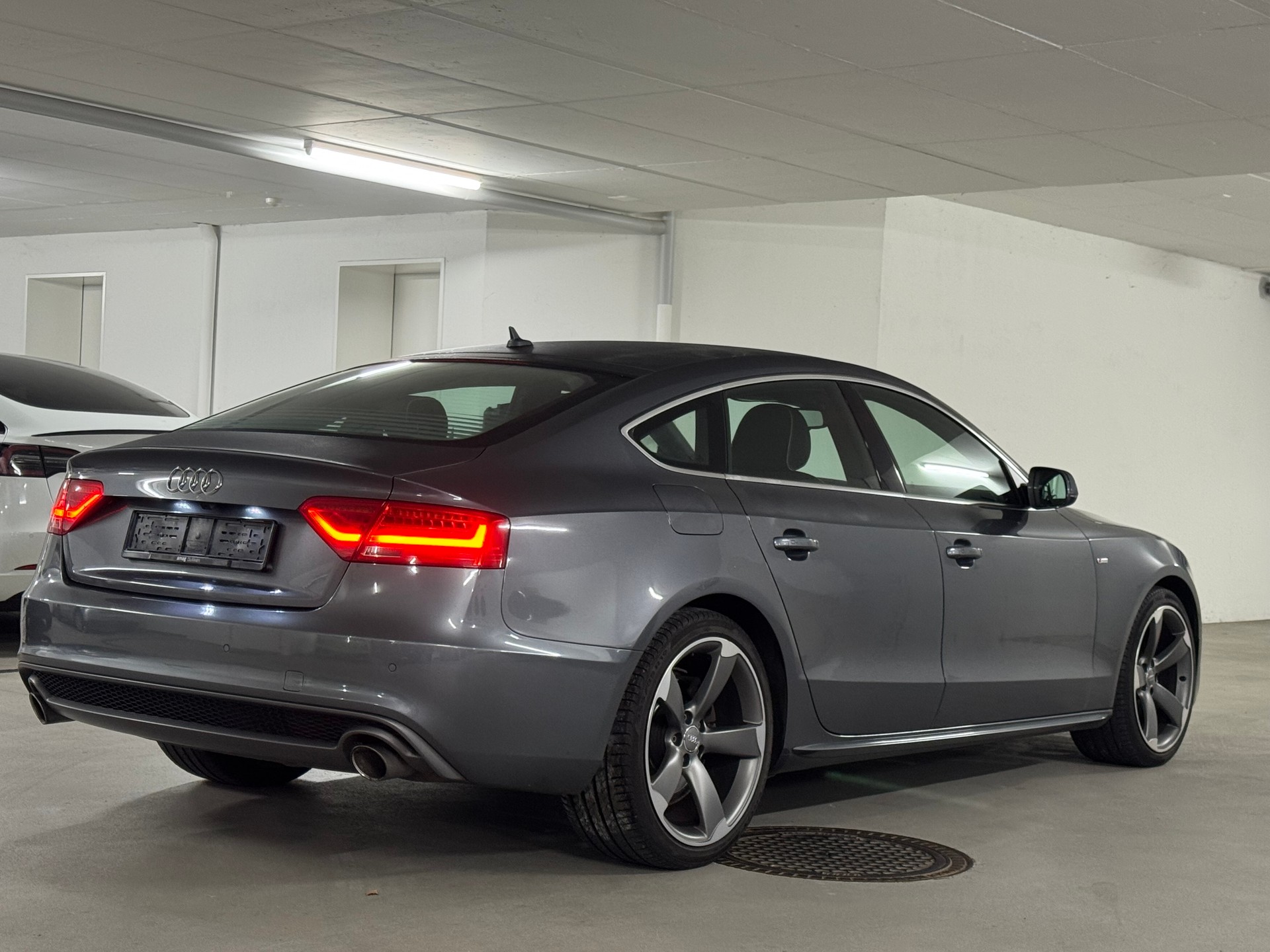 AUDI A5 Sportback 3.0 TDI quattro S-tronic S-Line-image-6