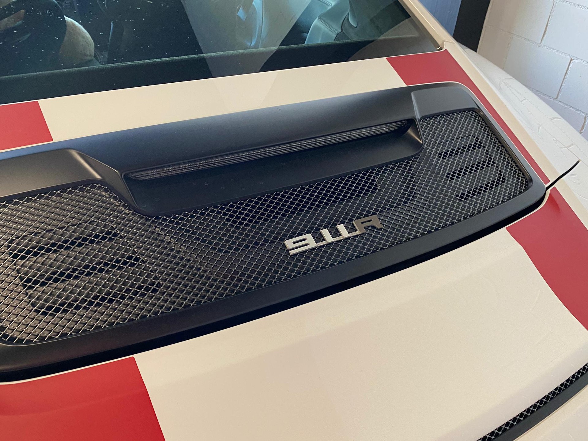 PORSCHE 911 R "1 of 991"-image-4