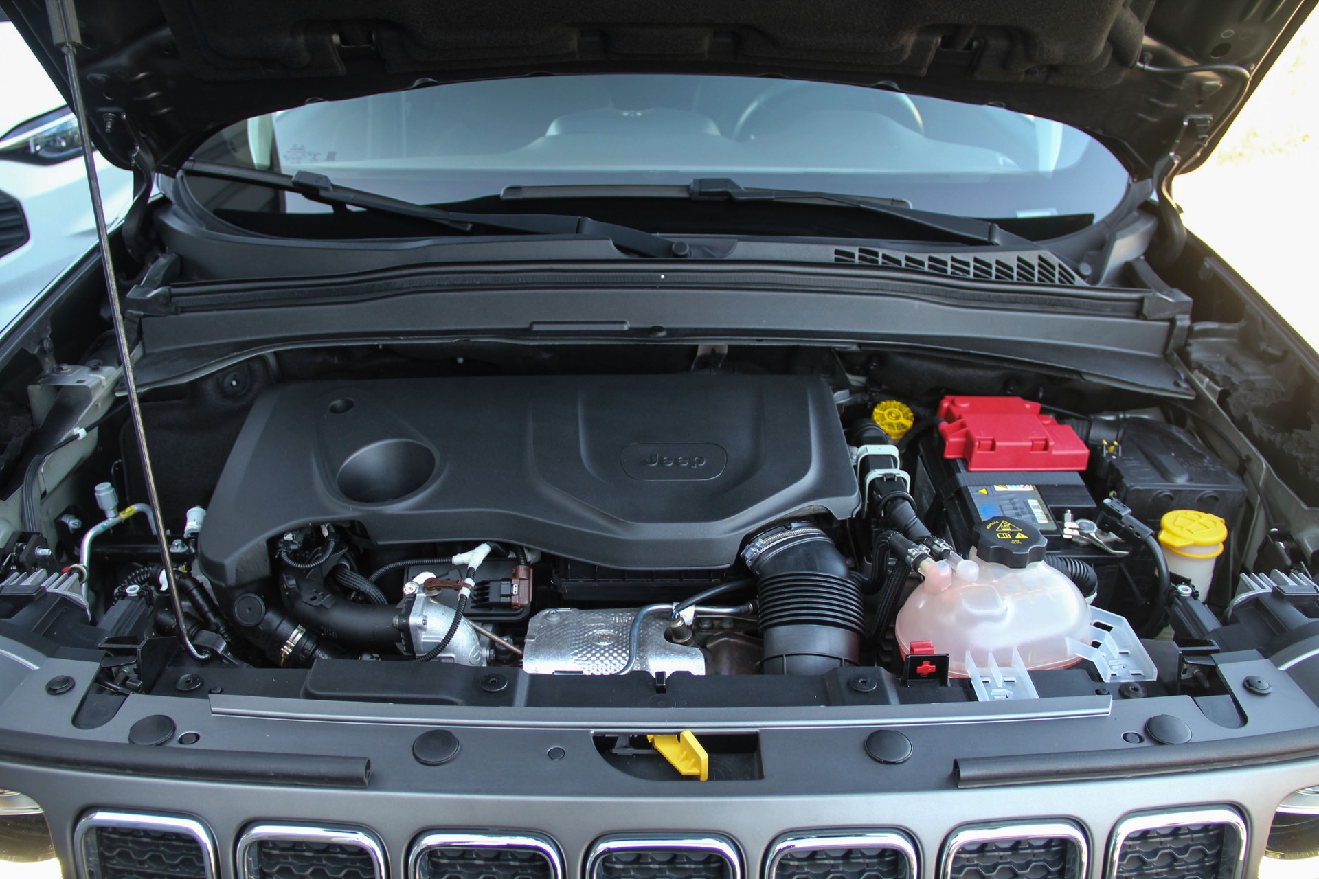JEEP Renegade 1.3 Turbo Limited AWD ⭐⭐⭐⭐⭐-image-18