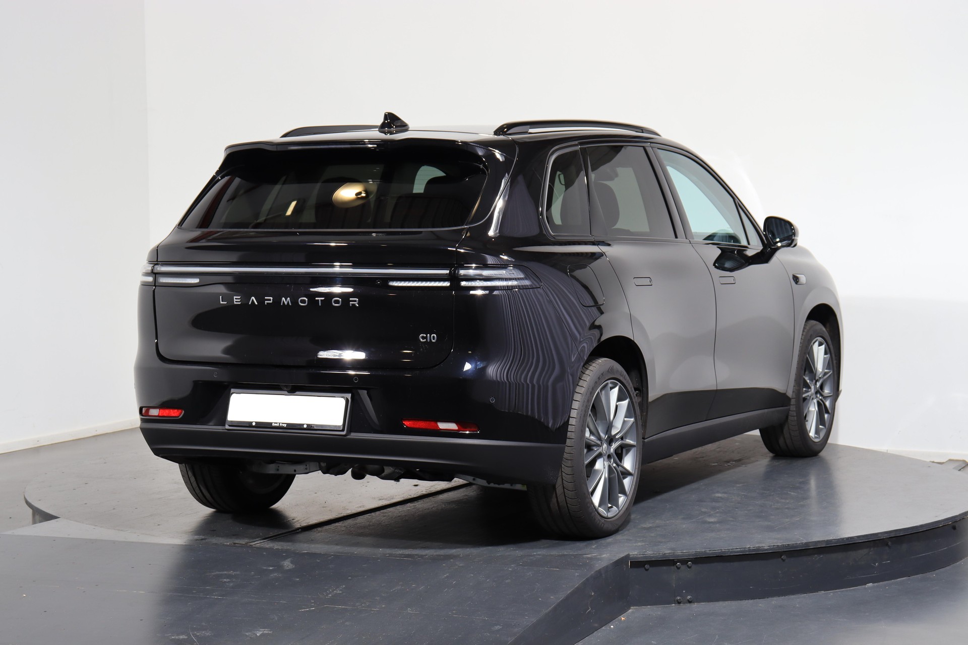 LEAPMOTOR C10 1.5 REEV Design-showroom-element-2