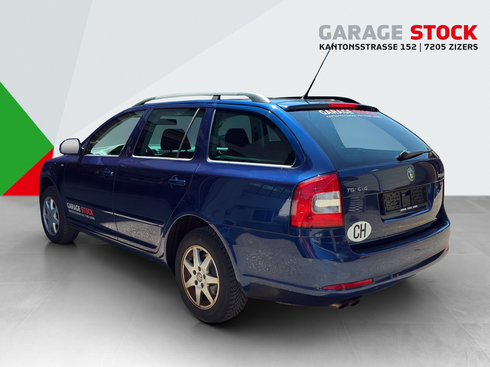 SKODA Octavia Combi 1.8 TSI Adventure 4x4-showroom-element-2
