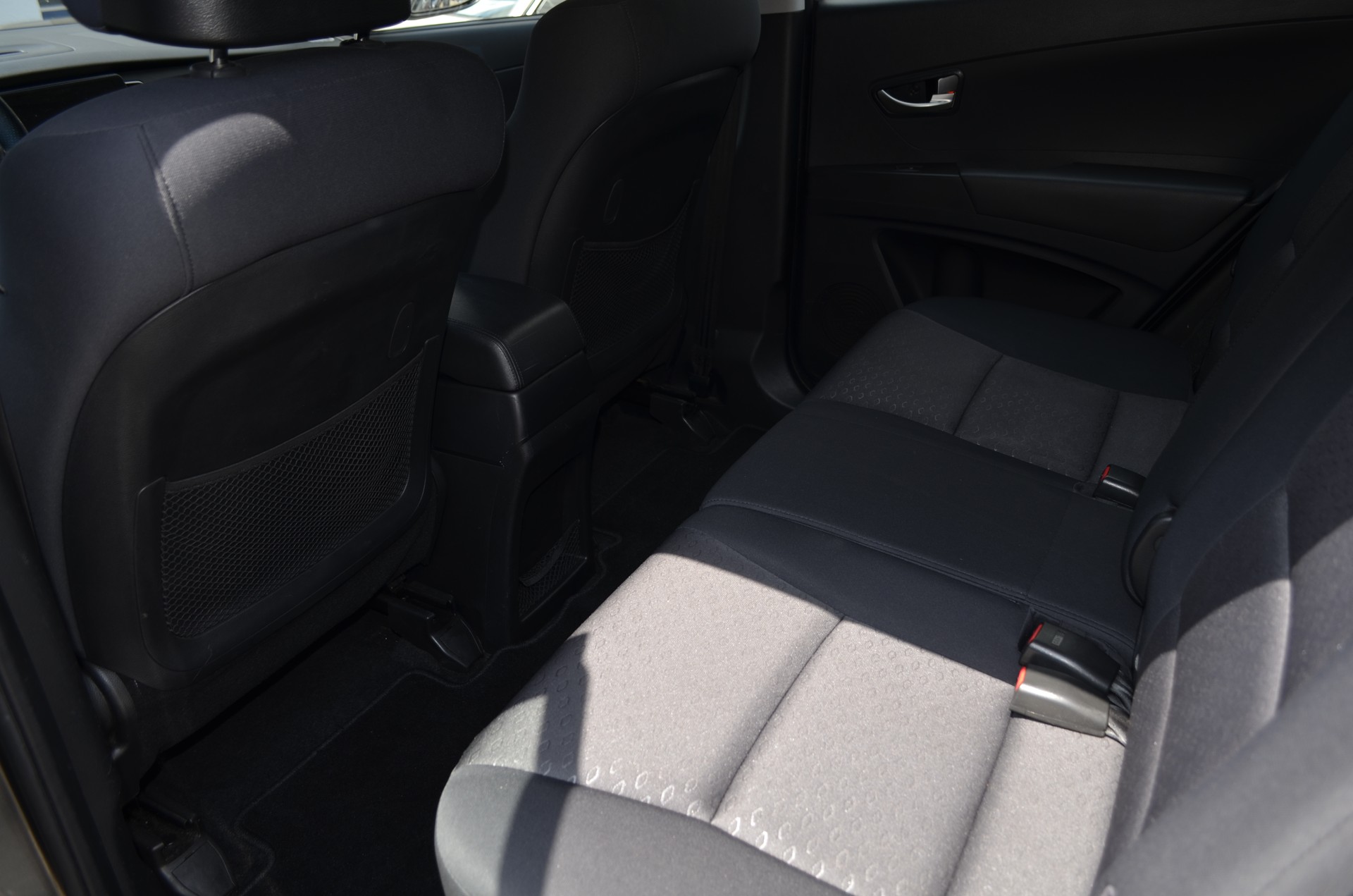 KGM-SsangYong Korando 2.0 e-XDI Sapphire 4WD Automatic-image-8
