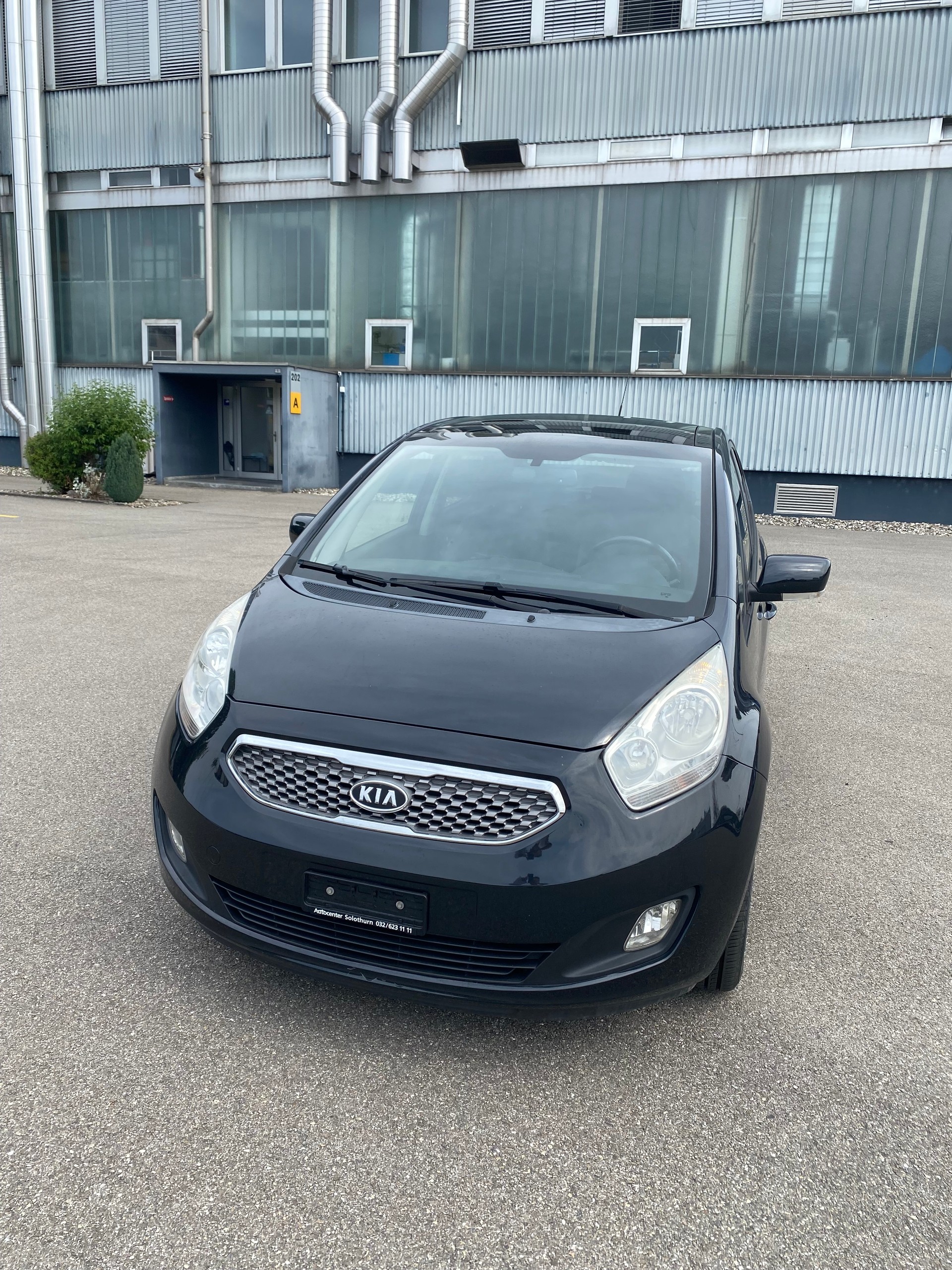 KIA Venga 1.6 CVVT Style Automatic-image-1