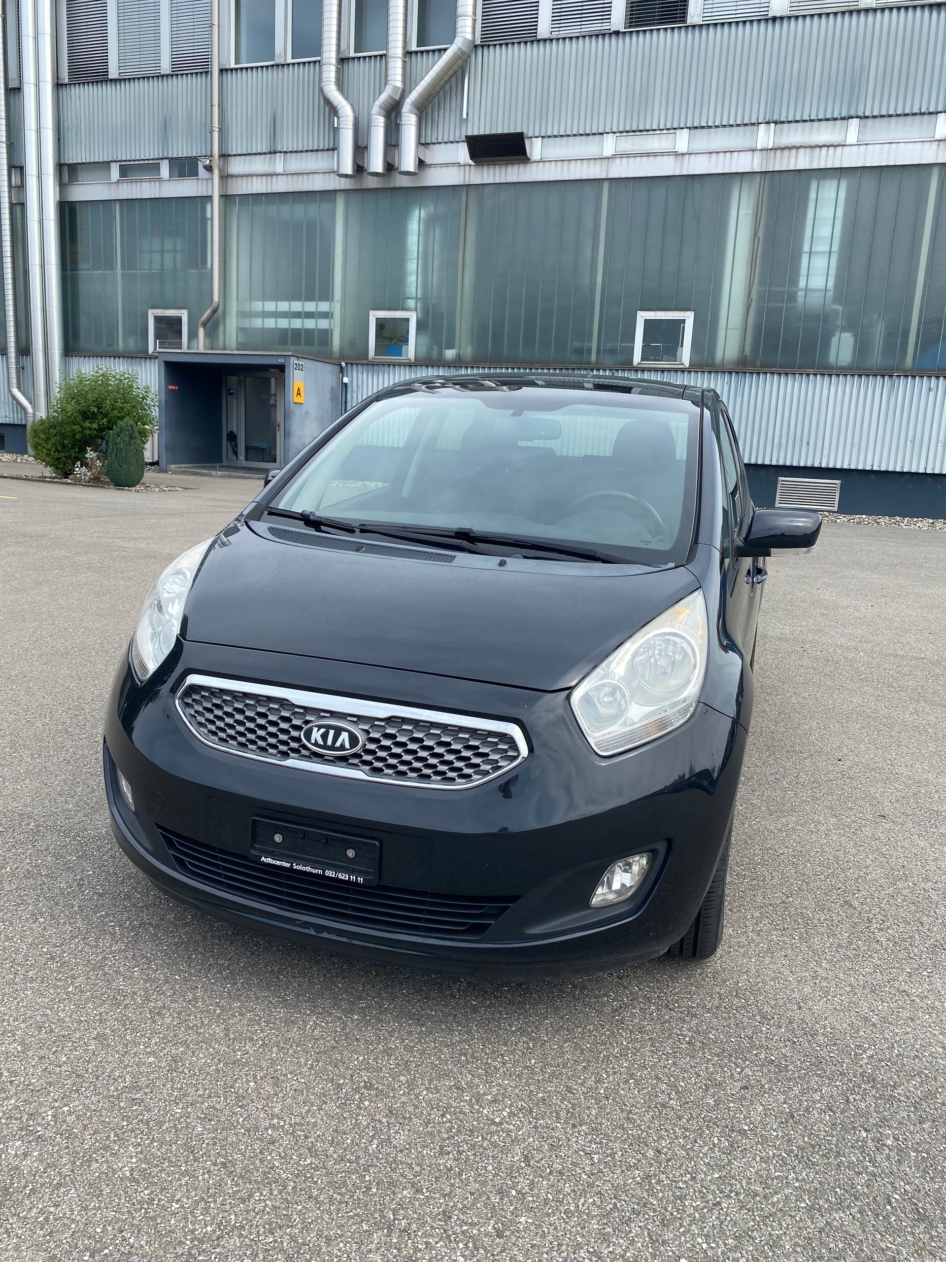 KIA Venga 1.6 CVVT Style Automatic-image-2