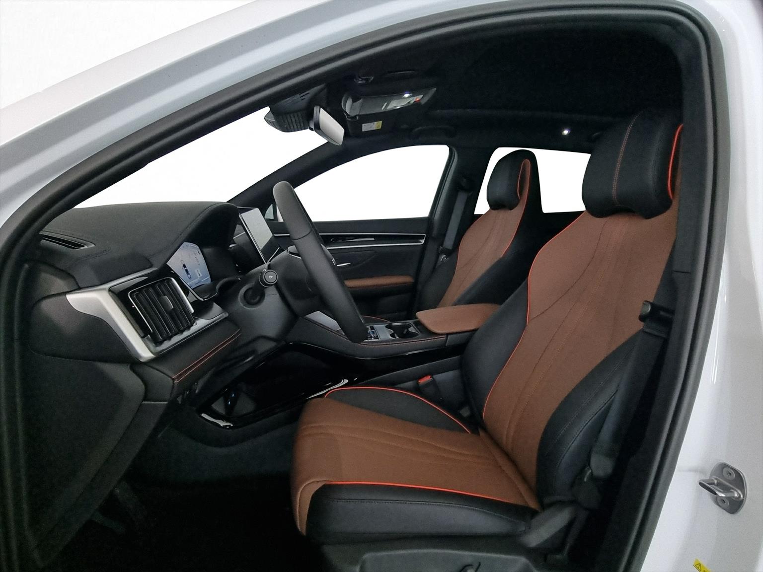 BYD Seal U DM-i Comfort FWD-image-5