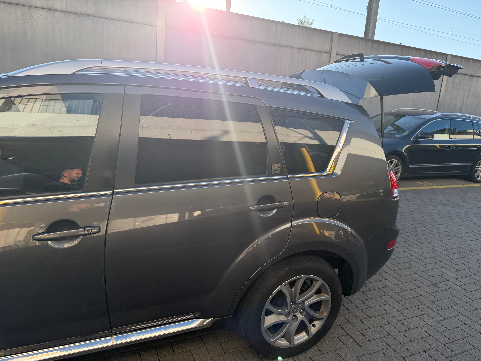 CITROEN C-Crosser 2.4 Exclusive CVT-showroom-element-3