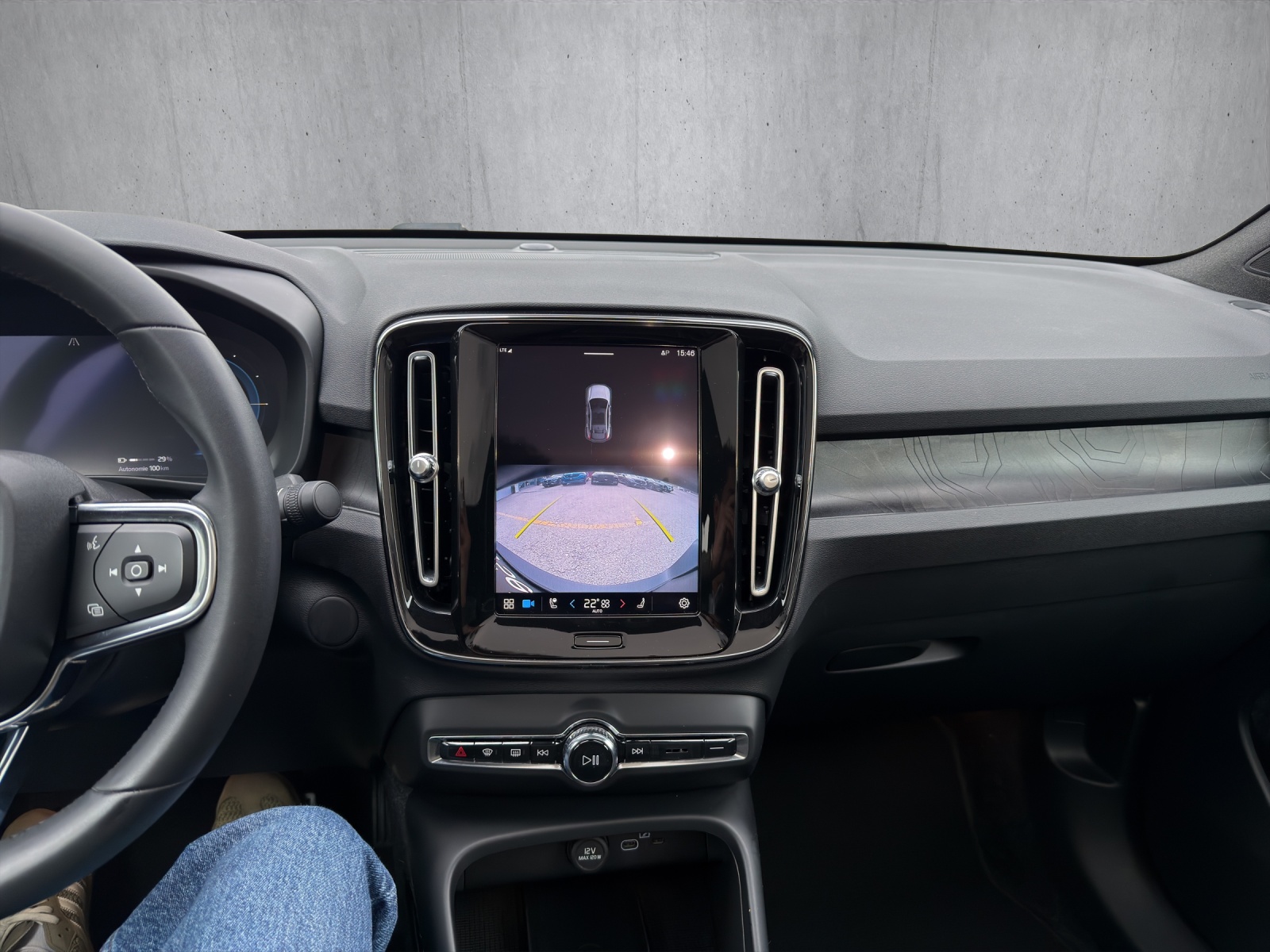 VOLVO C40 P6 Recharge Plus-image-10
