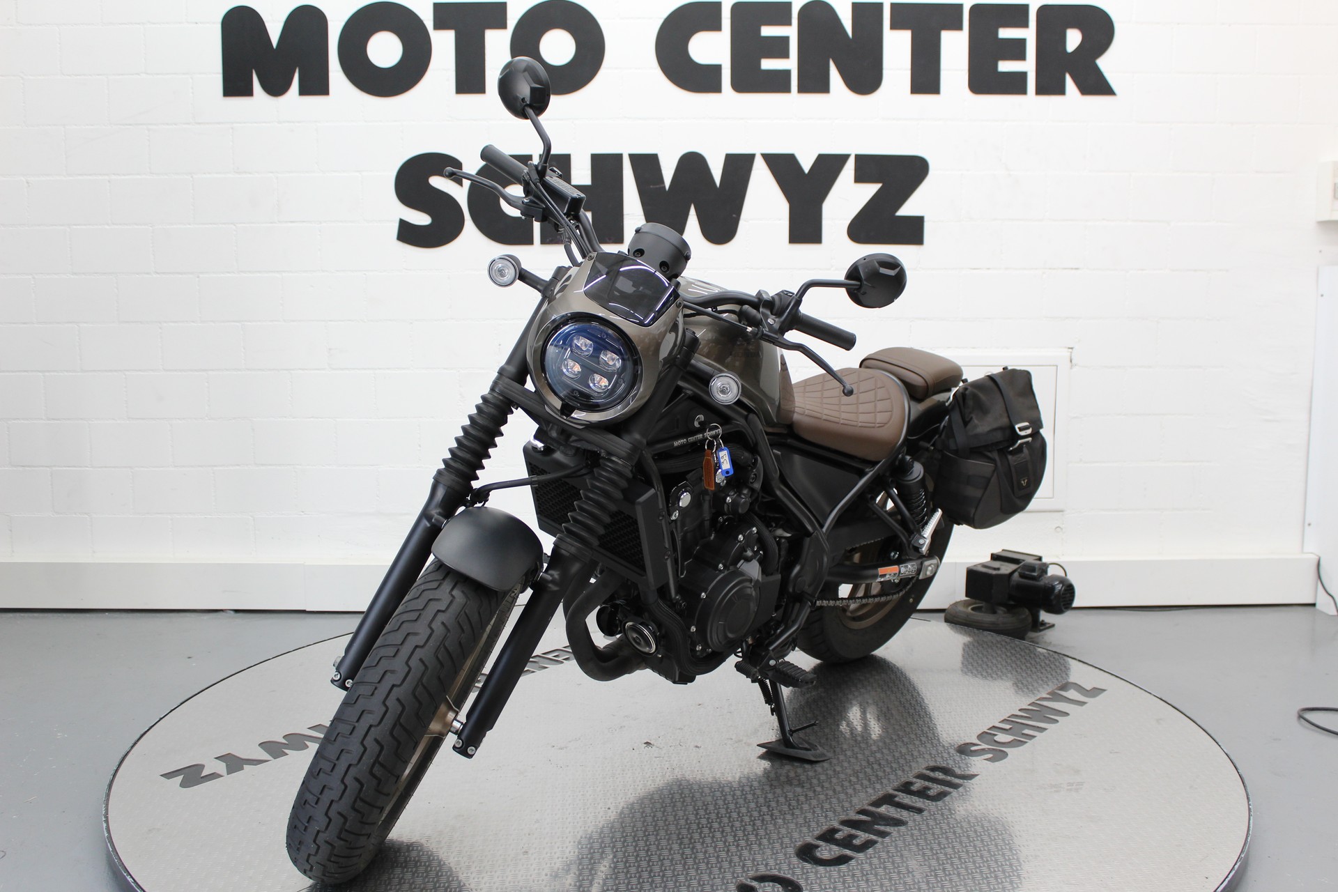 HONDA CMX500 Rebel-image-2