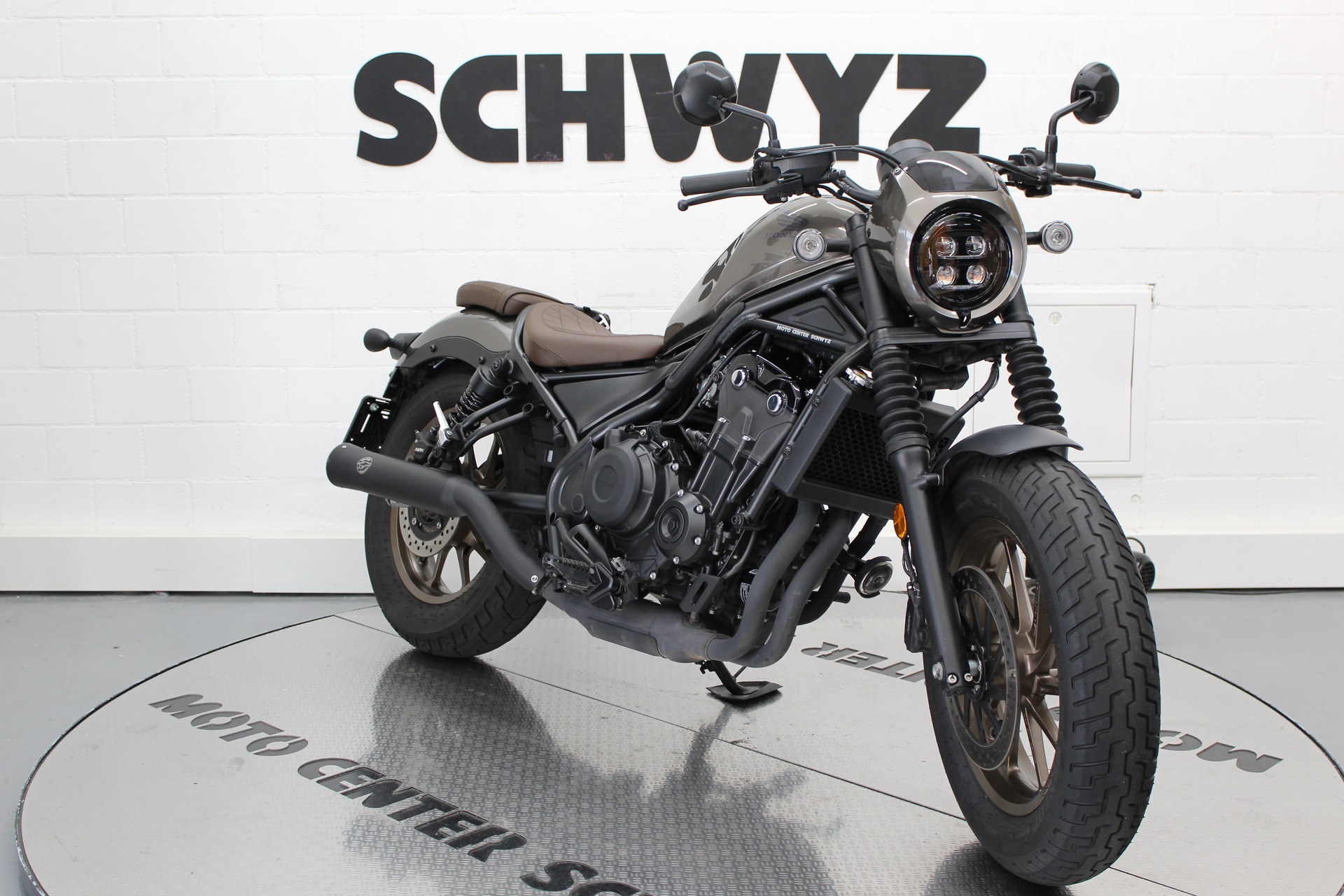 HONDA CMX500 Rebel-image-1