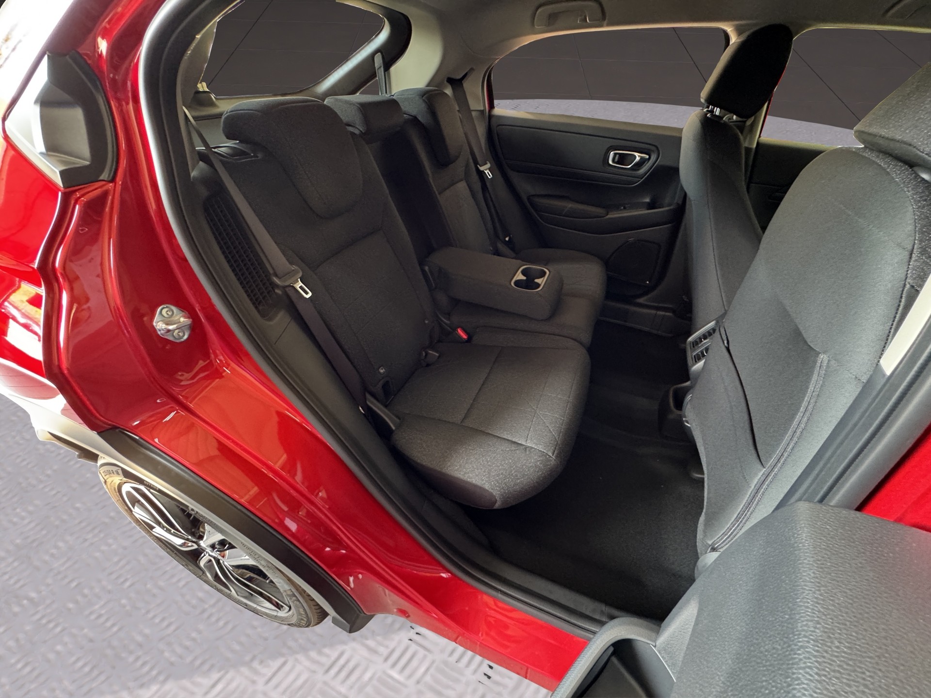 HONDA HR-V 1.5 i-MMD Elegance-image-15