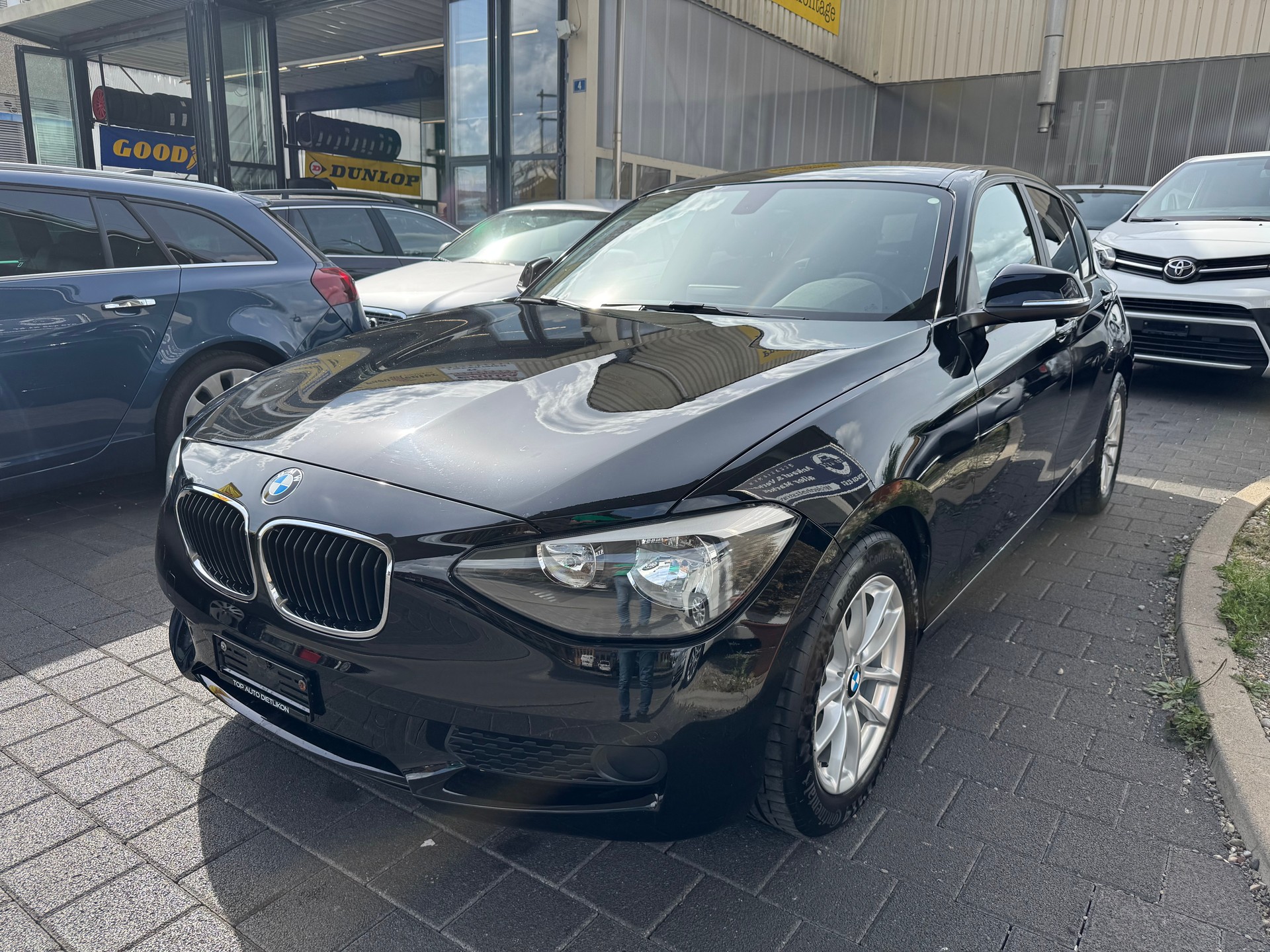 BMW 114i Business-image-3