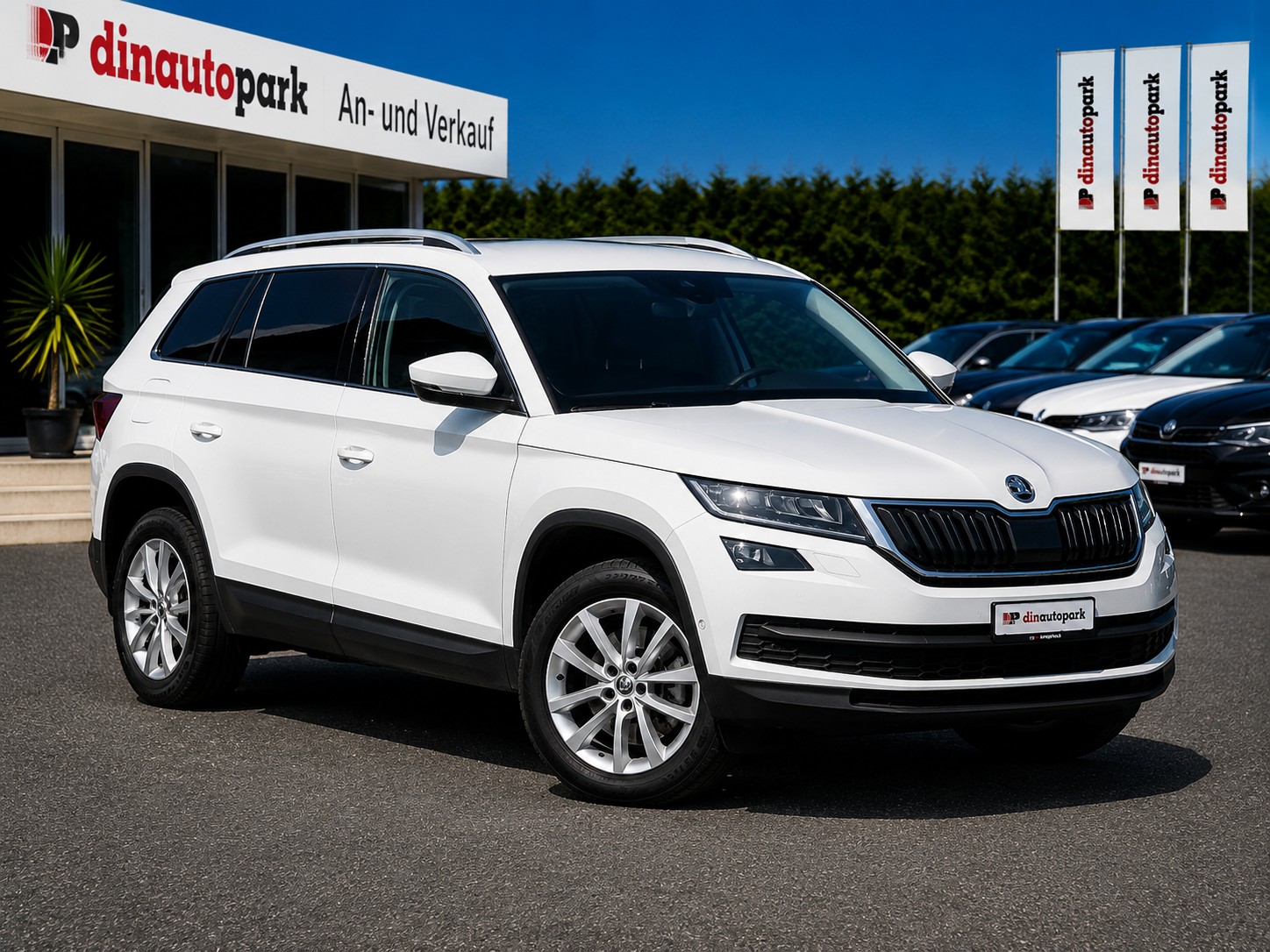 SKODA Kodiaq 2.0 TDI SCR Style 4x4 DSG * CH-Fahrzeug * Ab Service inkl. Zahnriemen + WP * Frisch ab MFK *-showroom-element-2