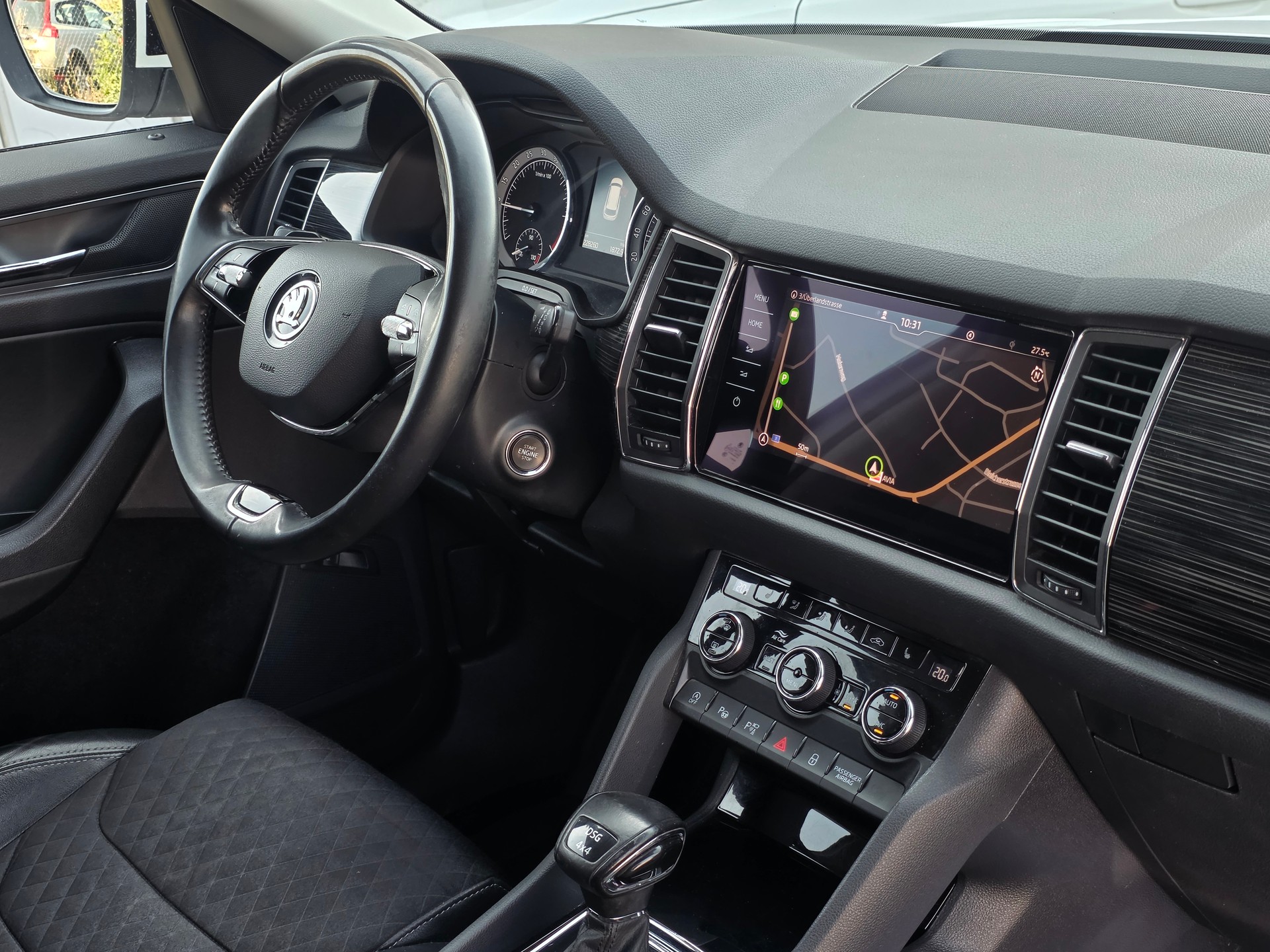 SKODA Kodiaq 2.0 TDI SCR Style 4x4 DSG * CH-Fahrzeug * Ab Service inkl. Zahnriemen + WP * Frisch ab MFK *-image-20