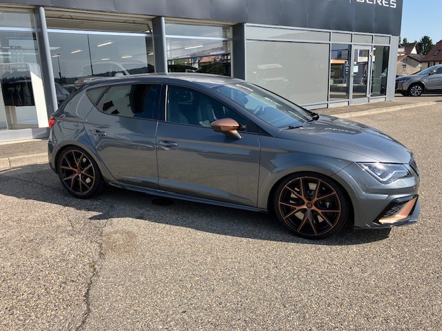 SEAT Leon 2.0 TSI Cupra R-showroom-element-2