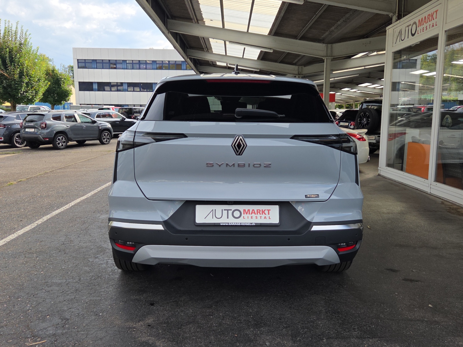 RENAULT Symbioz 1.6 E-Tech Iconic-showroom-element-3