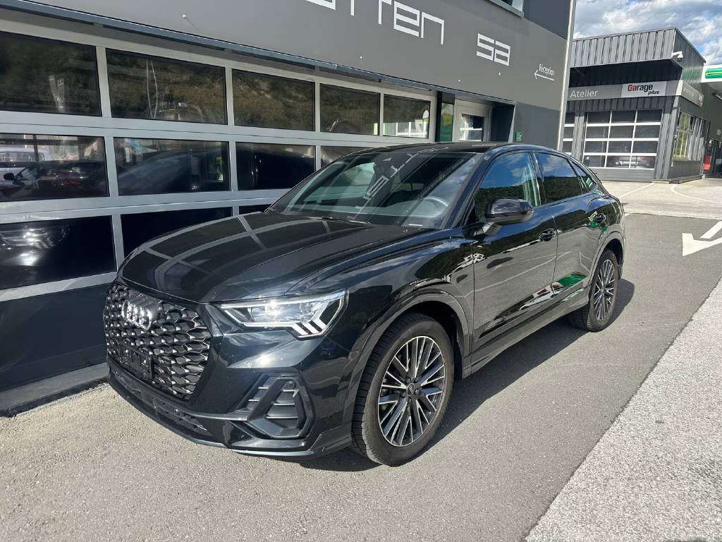 AUDI Q3 Sportback 1.5 35 TFSI S line Attraction S-Tronic-showroom-element-1