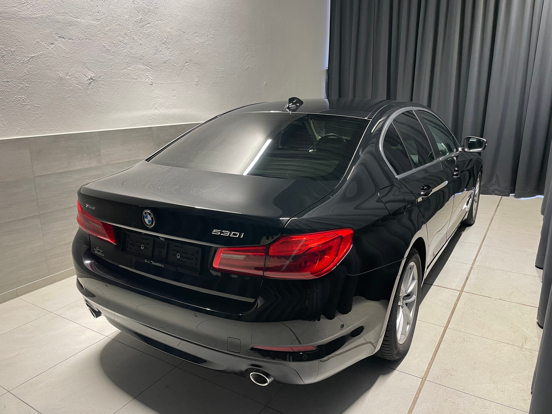 BMW 530i xDrive Steptronic Sport line (58)-image-5