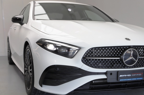 MERCEDES-BENZ A 220 d 8G-DCT-showroom-element-1