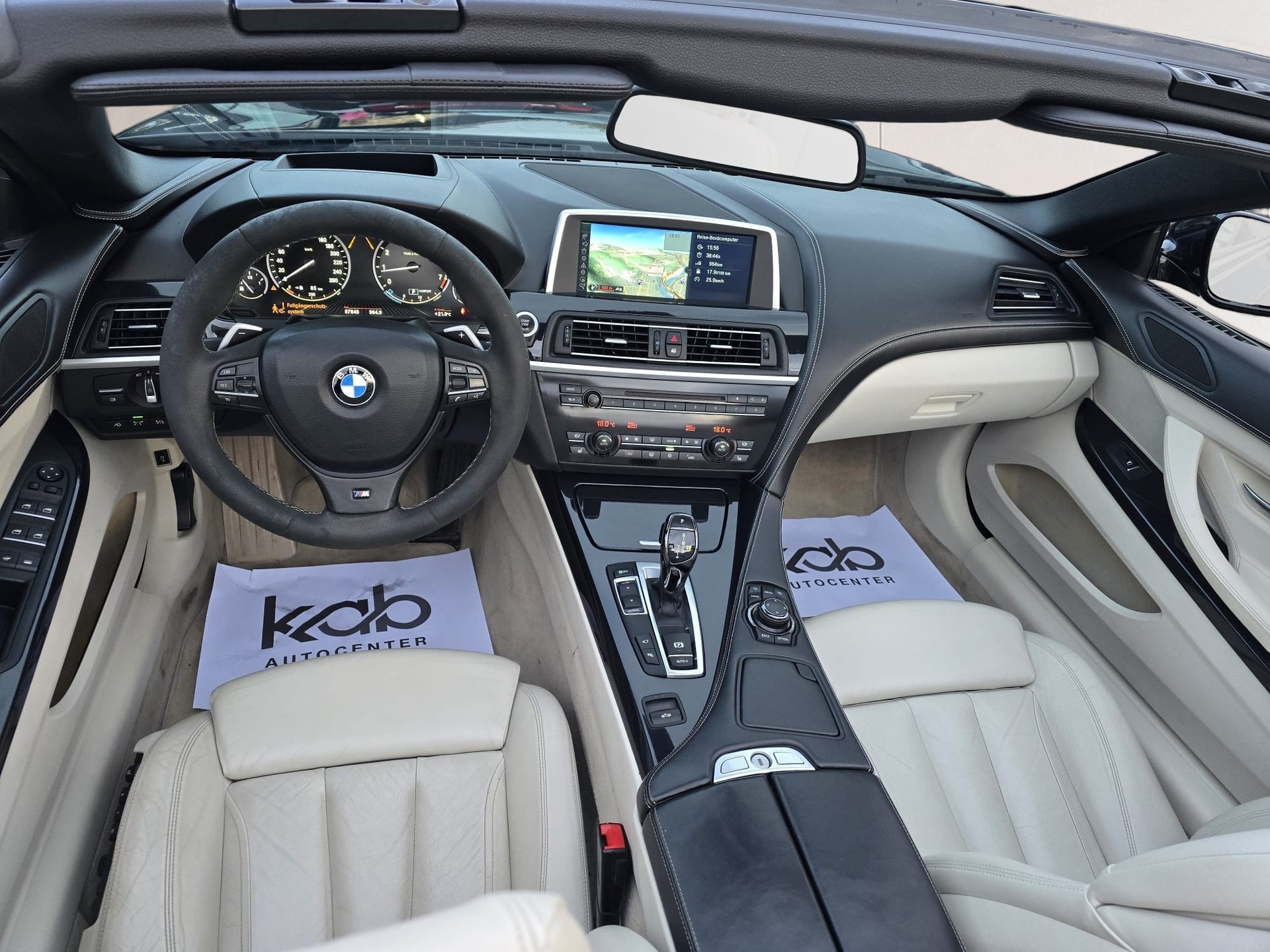 BMW 650i Cabrio-image-8